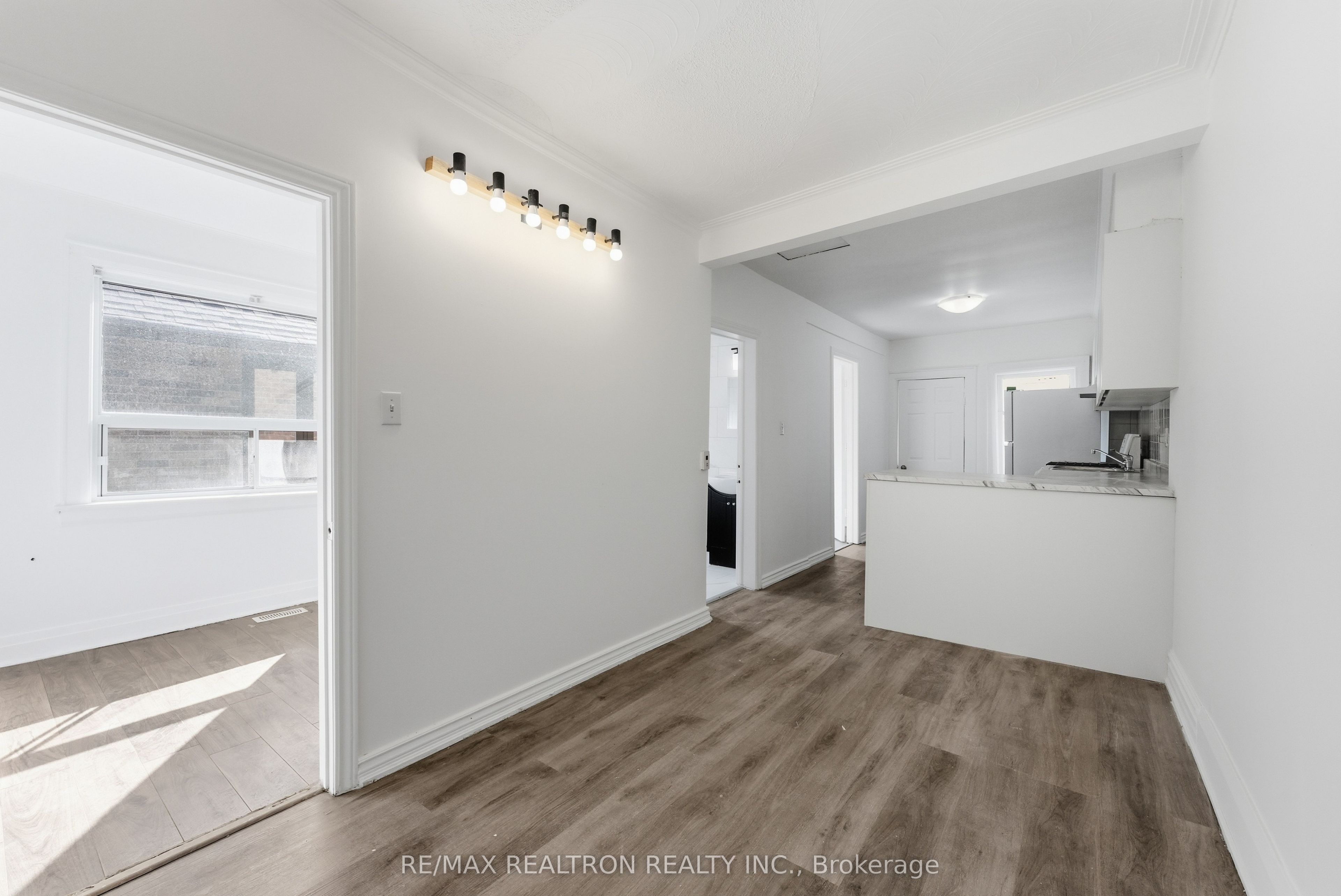 Photo 23 of 468 Northcliffe Boulevard, Toronto, Oakwood Village — HOMEH