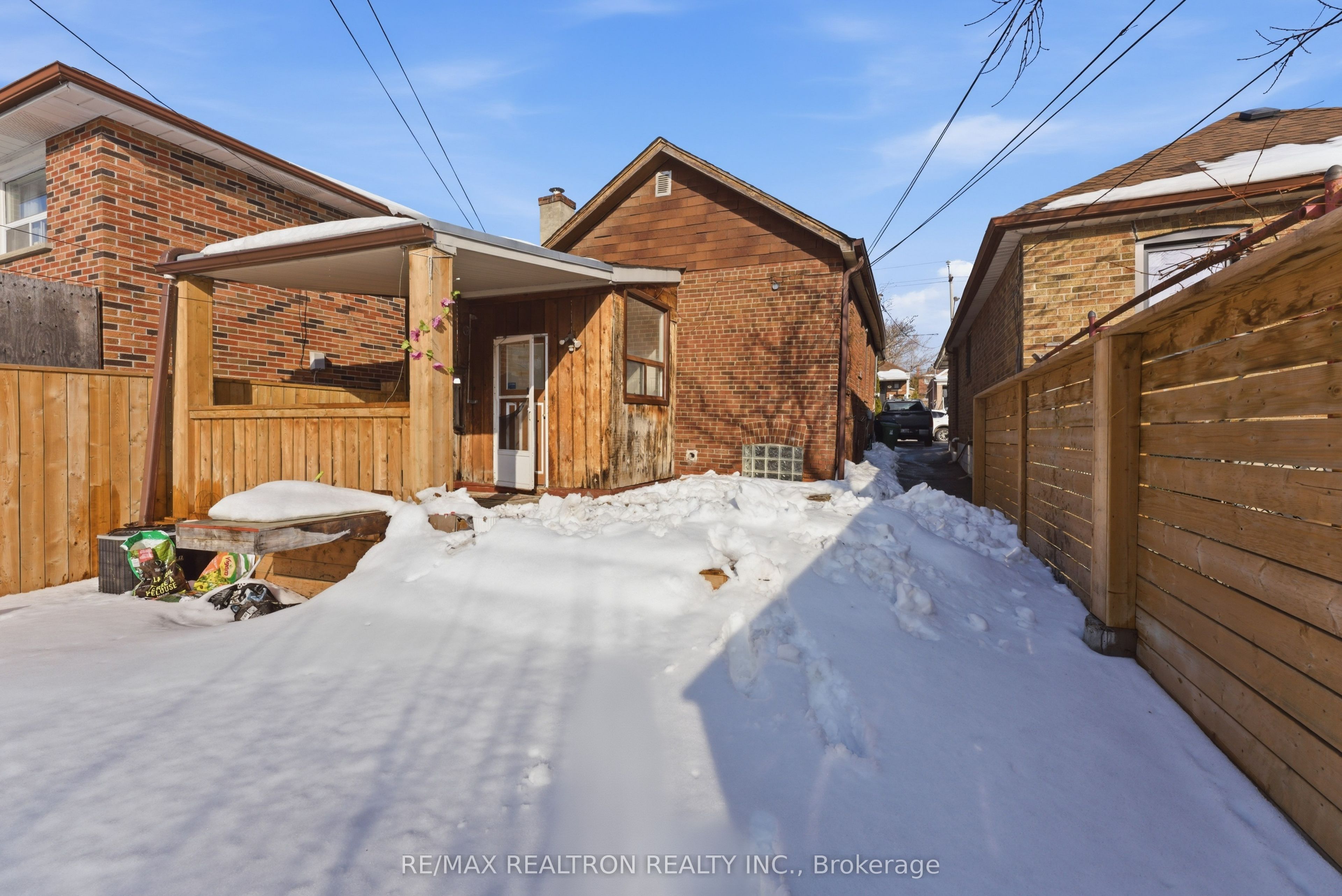 Photo 6 of 468 Northcliffe Boulevard, Toronto, Oakwood Village — HOMEH