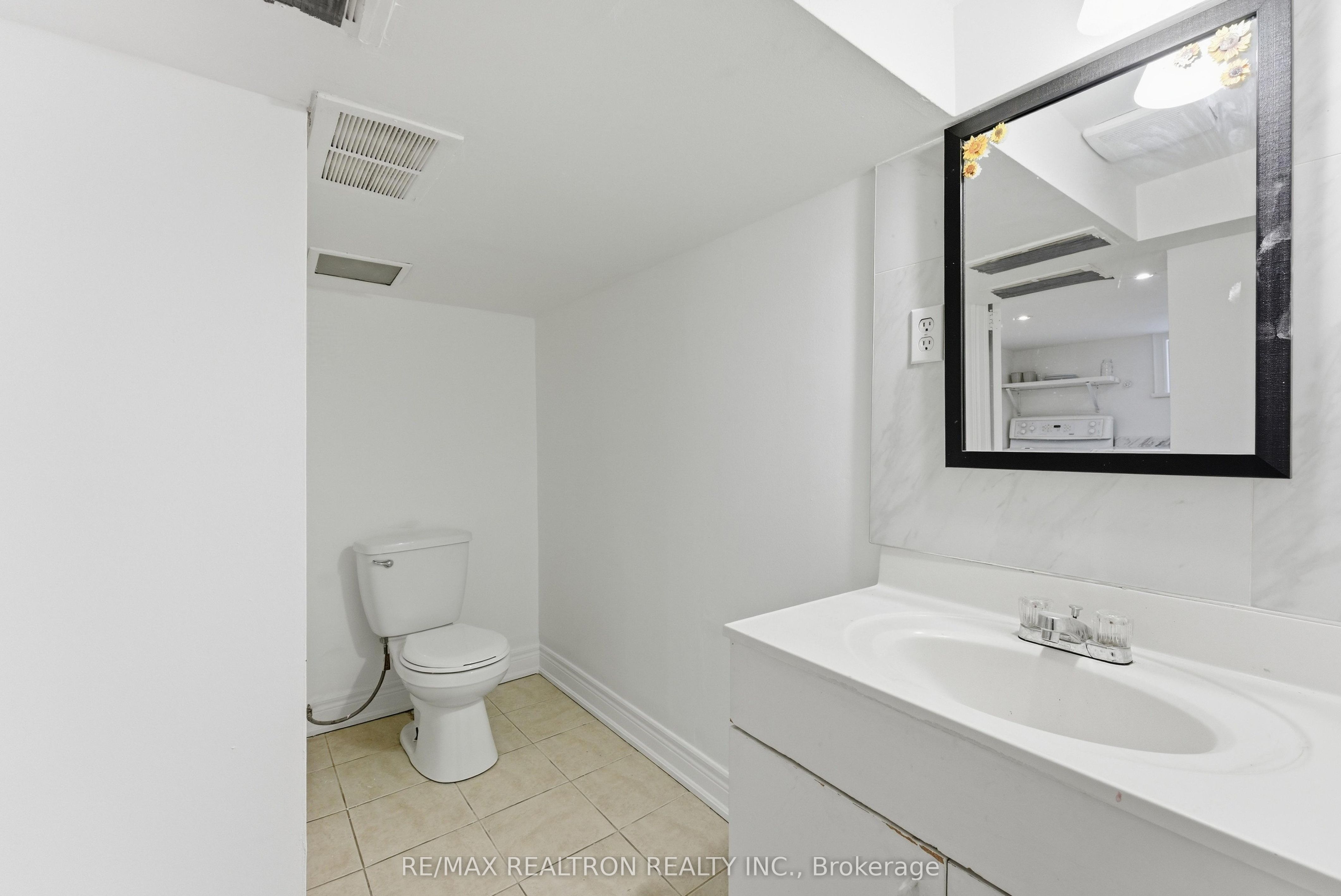 Photo 19 of 468 Northcliffe Boulevard, Toronto, Oakwood Village — HOMEH