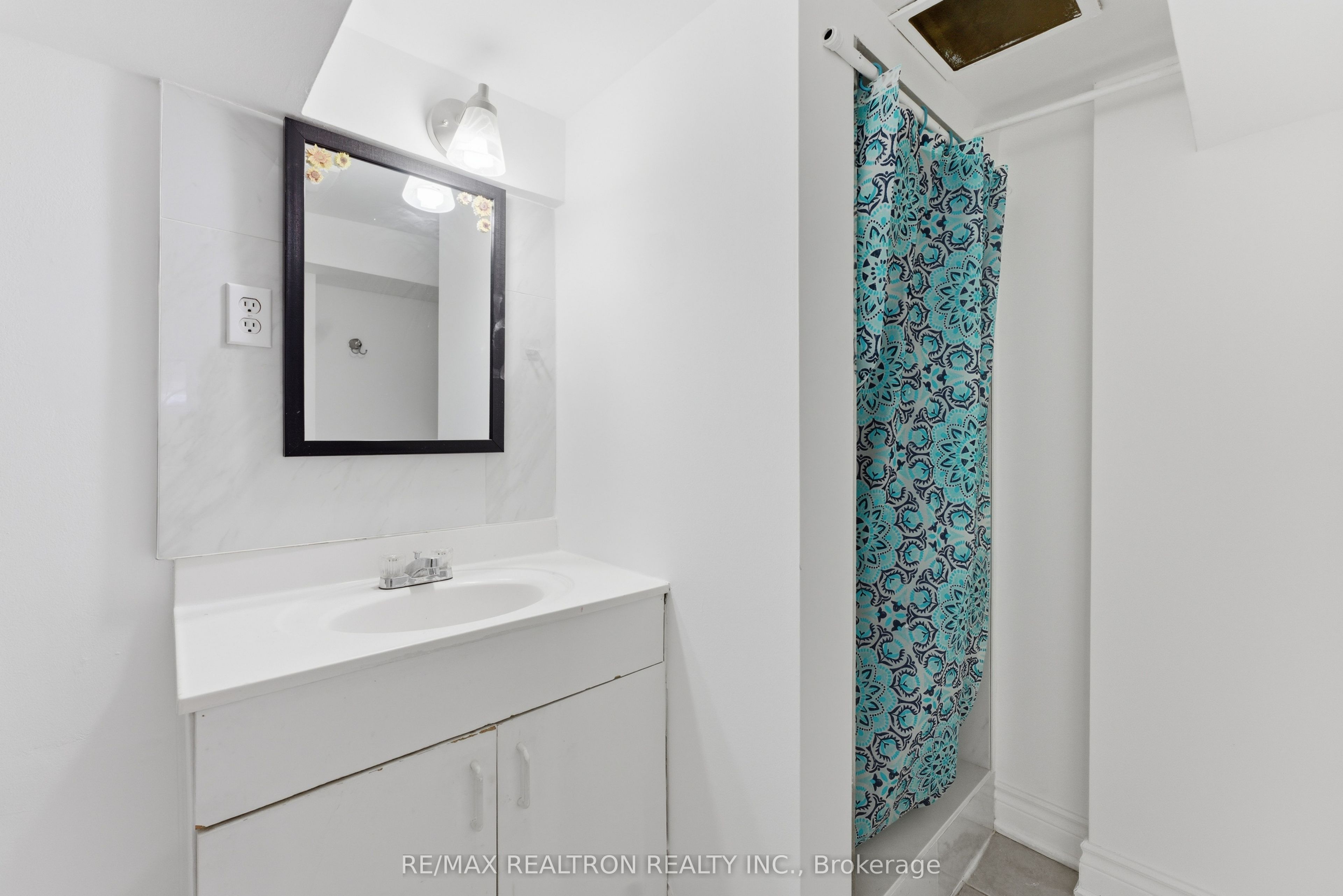 Photo 31 of 468 Northcliffe Boulevard, Toronto, Oakwood Village — HOMEH