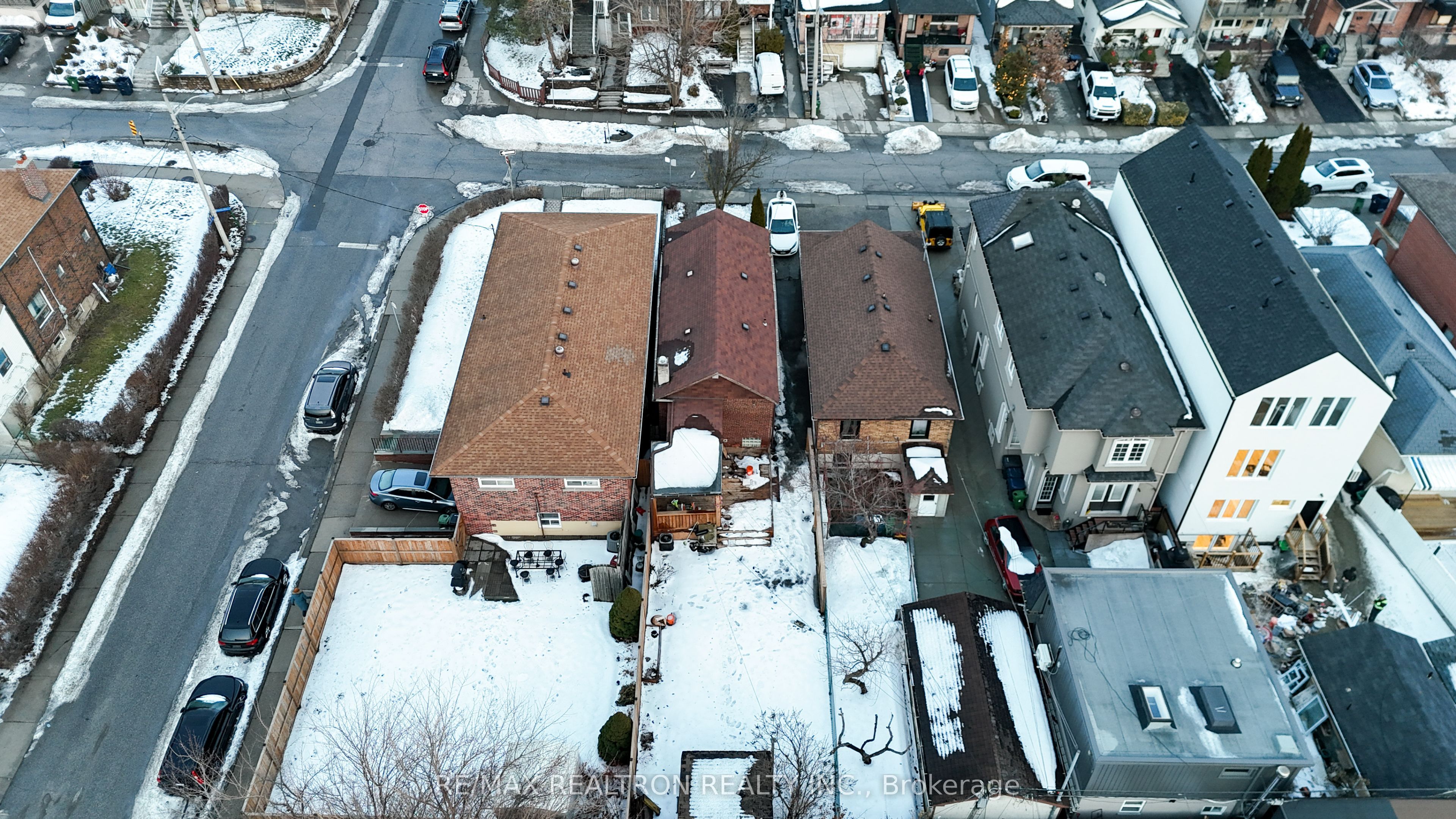 Photo 34 of 468 Northcliffe Boulevard, Toronto, Oakwood Village — HOMEH
