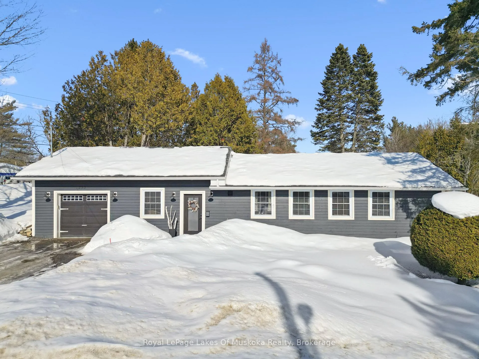Photo 1 of 293 Hiram Street, Bracebridge, Macaulay — HOMEH