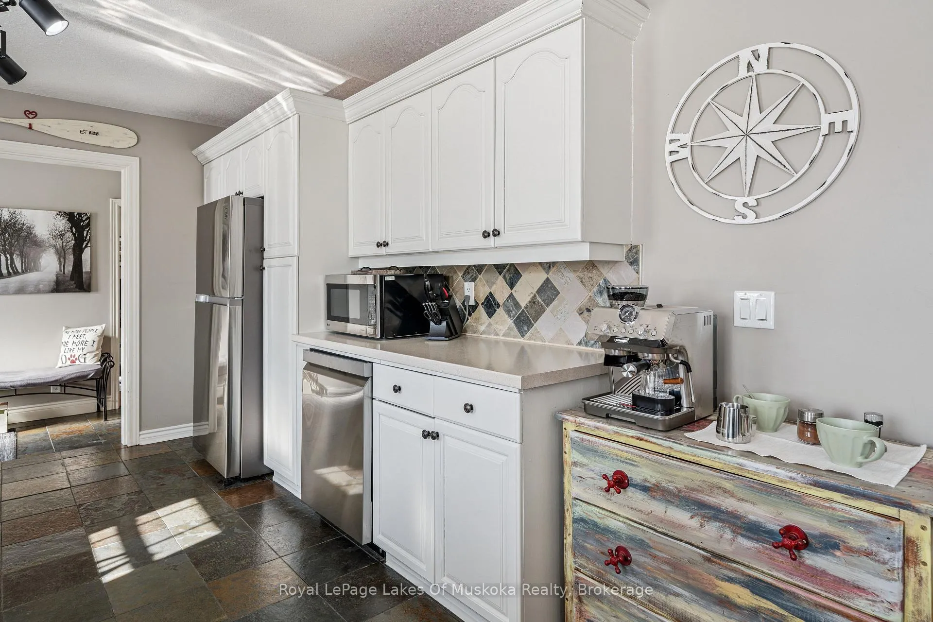Photo 6 of 293 Hiram Street, Bracebridge, Macaulay — HOMEH