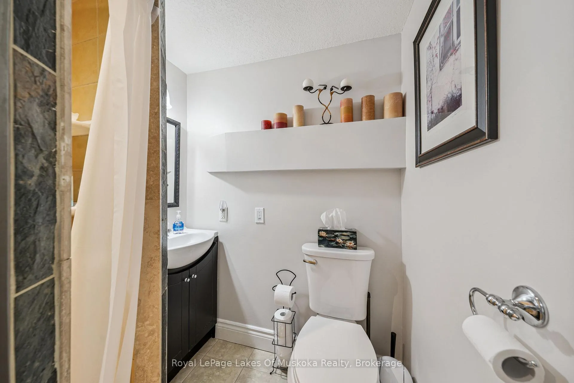 Photo 26 of 293 Hiram Street, Bracebridge, Macaulay — HOMEH