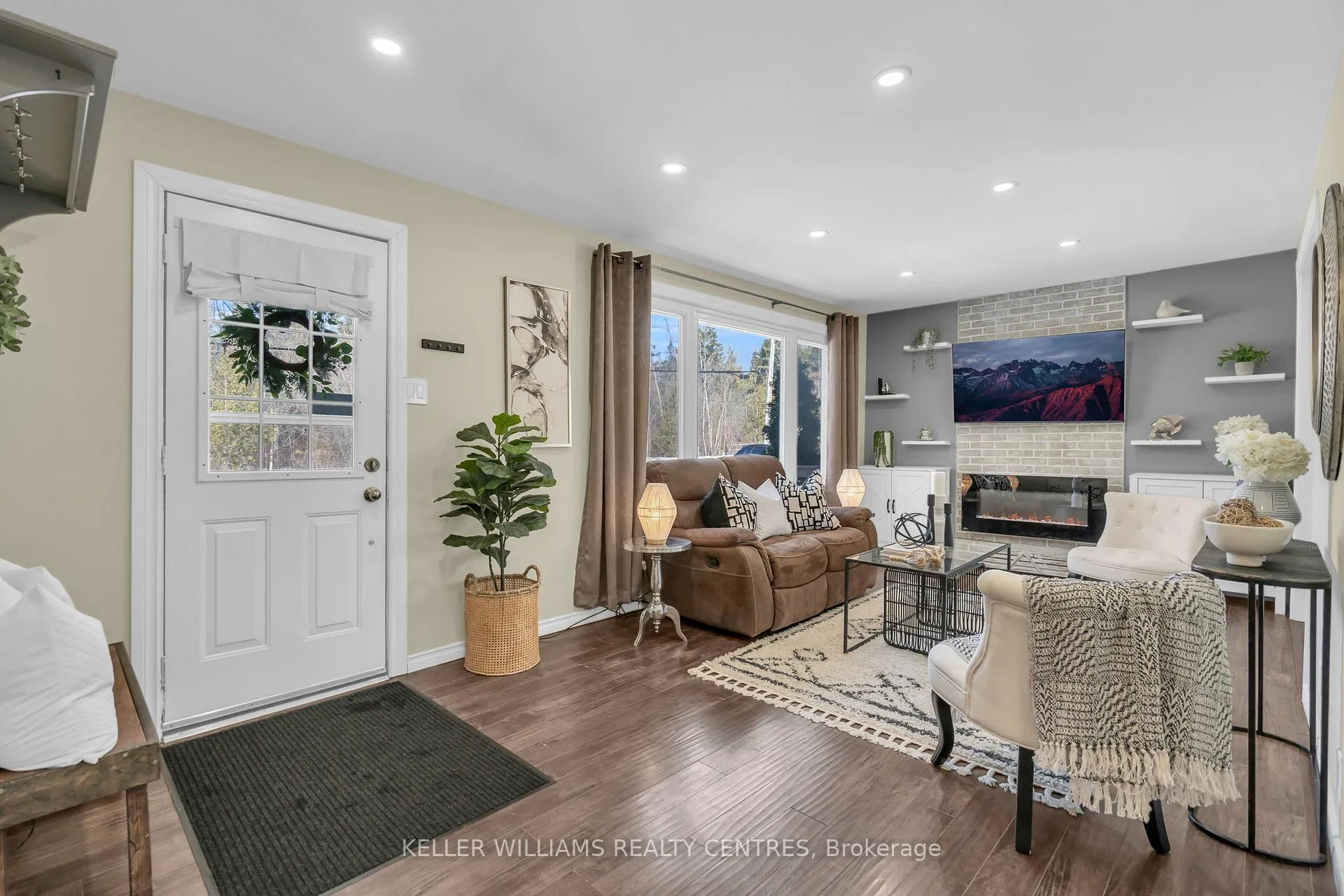 Photo 4 of 263 Boyers Road, Georgina, Historic Lakeshore Communities — HOMEH