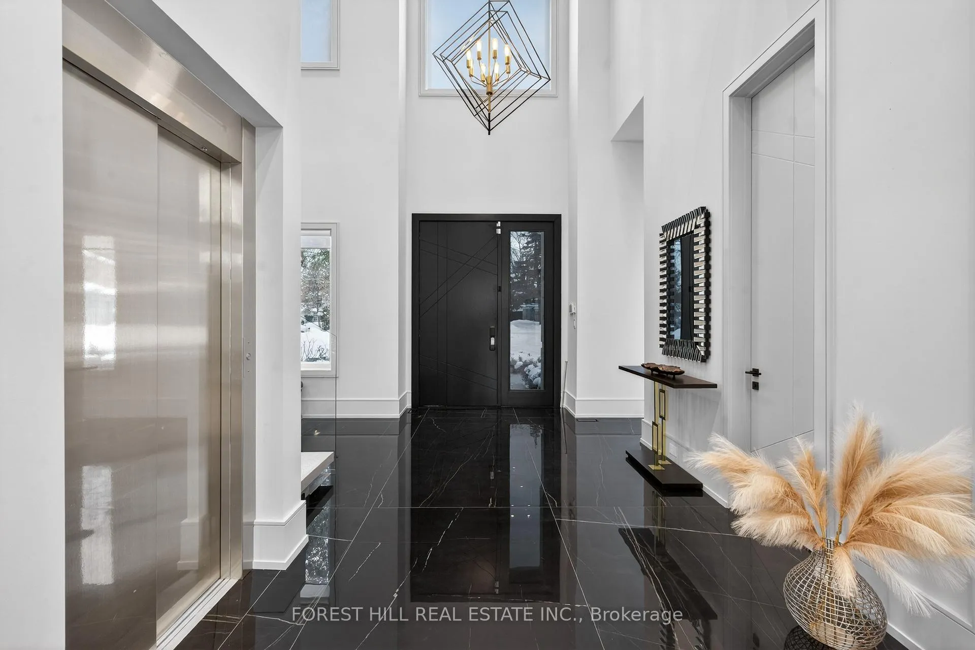 Photo 2 of 8 Elspeth Place, Markham, Grandview — HOMEH