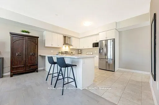 Photo 7 of Unit 7, 107 Westra Drive, Guelph, Willow West/Sugarbush/West Acres — HOMEH