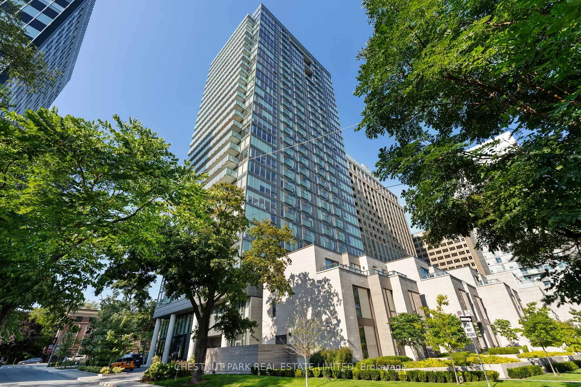 Photo 5 of Unit 1603, 99 Foxbar Road, Toronto, Yonge-St. Clair — HOMEH