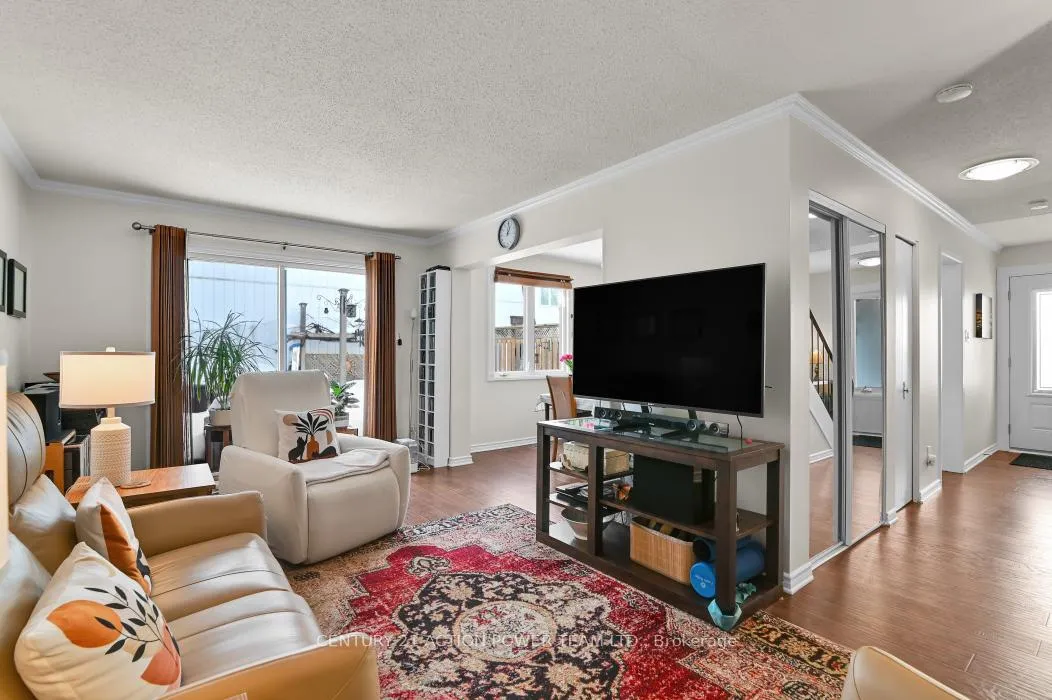 Photo 6 of Unit 95, 837 Eastvale Drive, Ottawa, Beaconwood — HOMEH