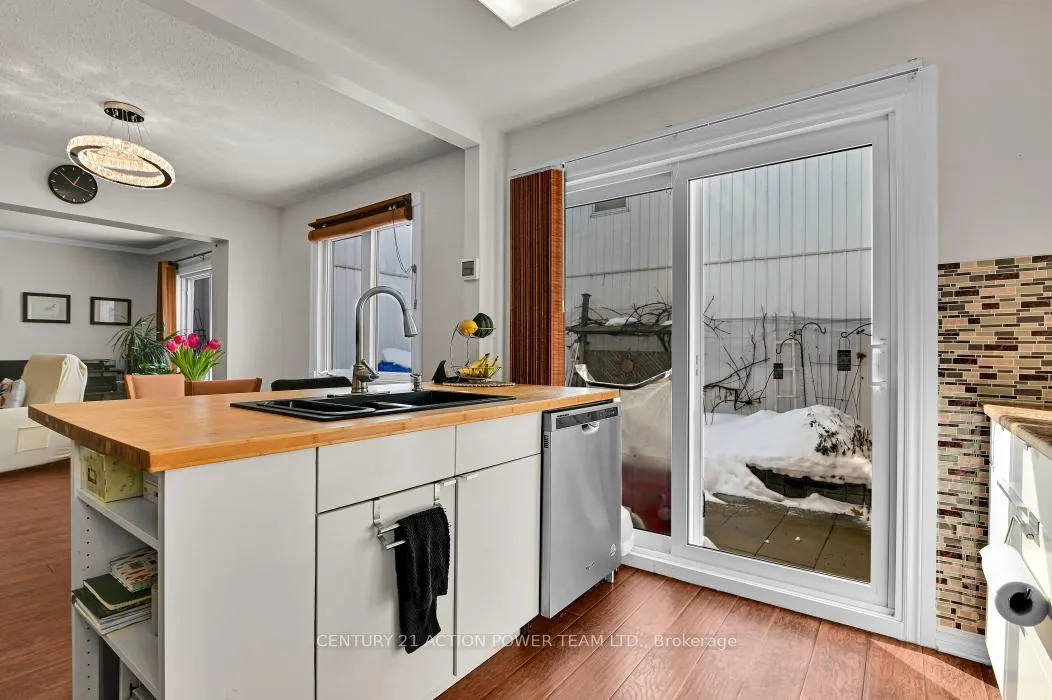 Photo 16 of Unit 95, 837 Eastvale Drive, Ottawa, Beaconwood — HOMEH