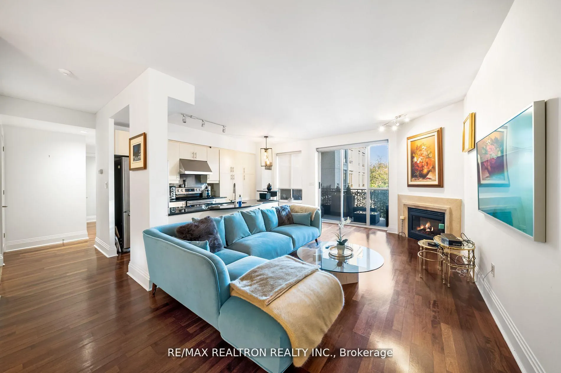Photo 6 of Unit 301, 99 Avenue Road, Toronto, The Annex — HOMEH