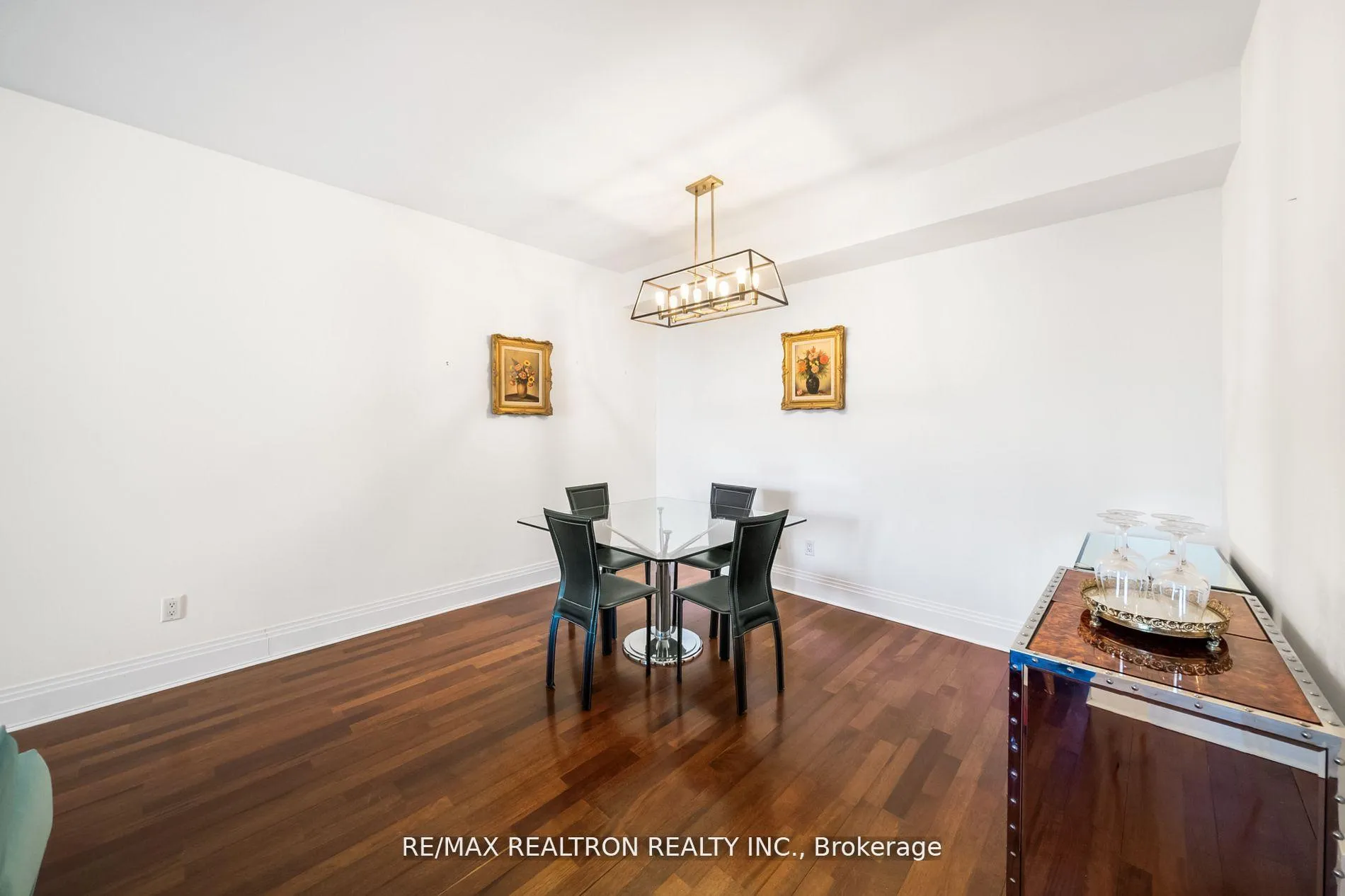 Photo 8 of Unit 301, 99 Avenue Road, Toronto, The Annex — HOMEH