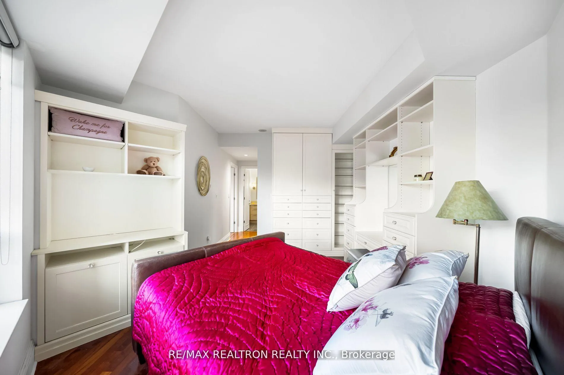 Photo 25 of Unit 301, 99 Avenue Road, Toronto, The Annex — HOMEH