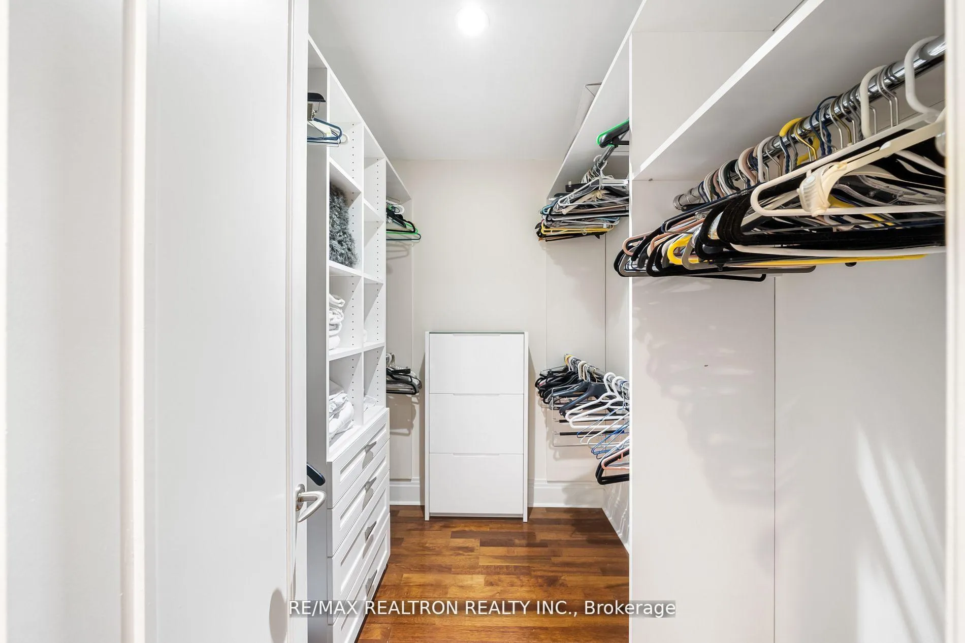 Photo 26 of Unit 301, 99 Avenue Road, Toronto, The Annex — HOMEH