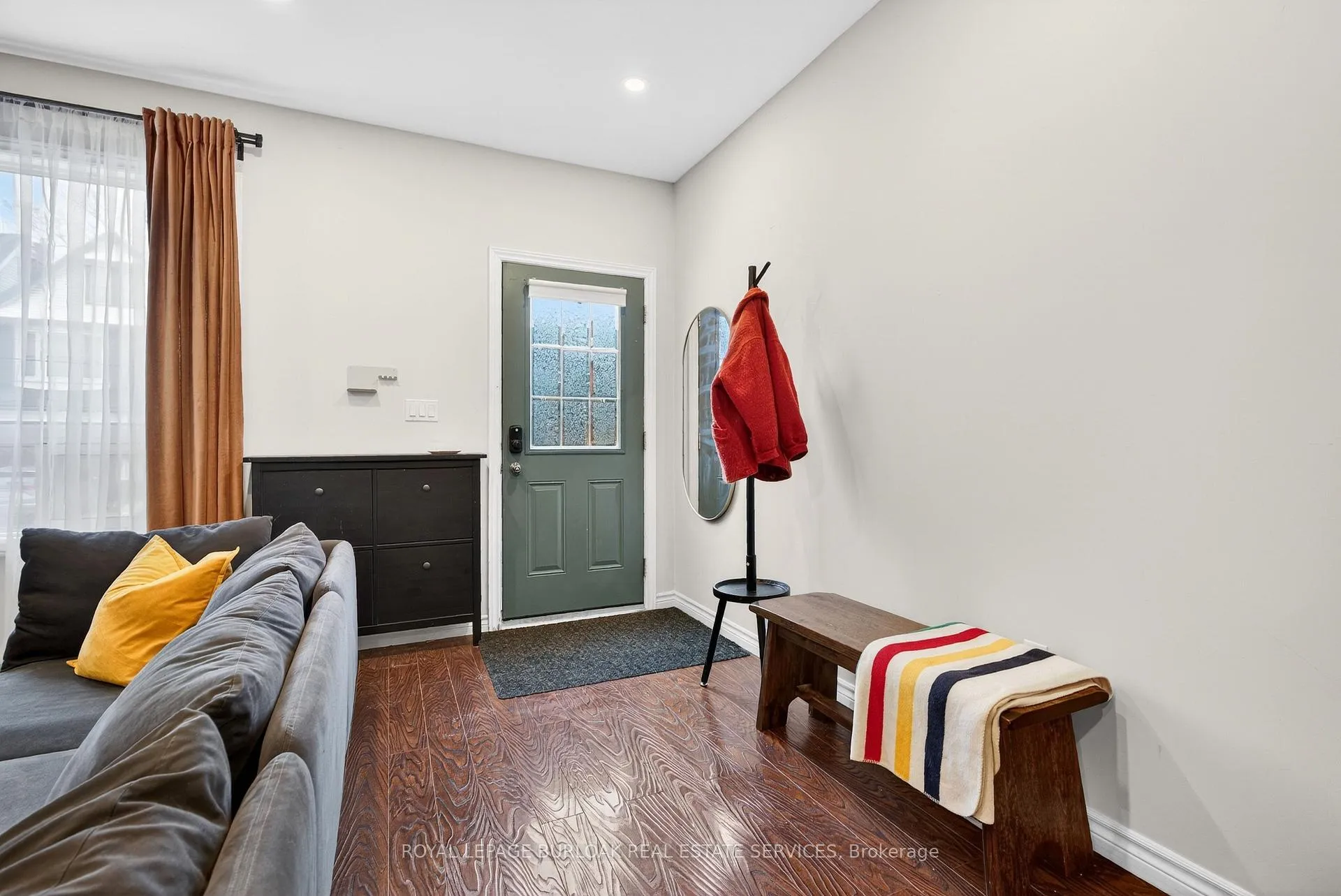 Photo 4 of 792 Cannon Street E, Hamilton, Stipley — HOMEH