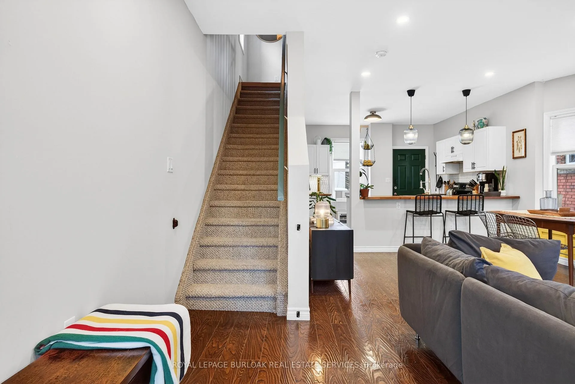 Photo 5 of 792 Cannon Street E, Hamilton, Stipley — HOMEH