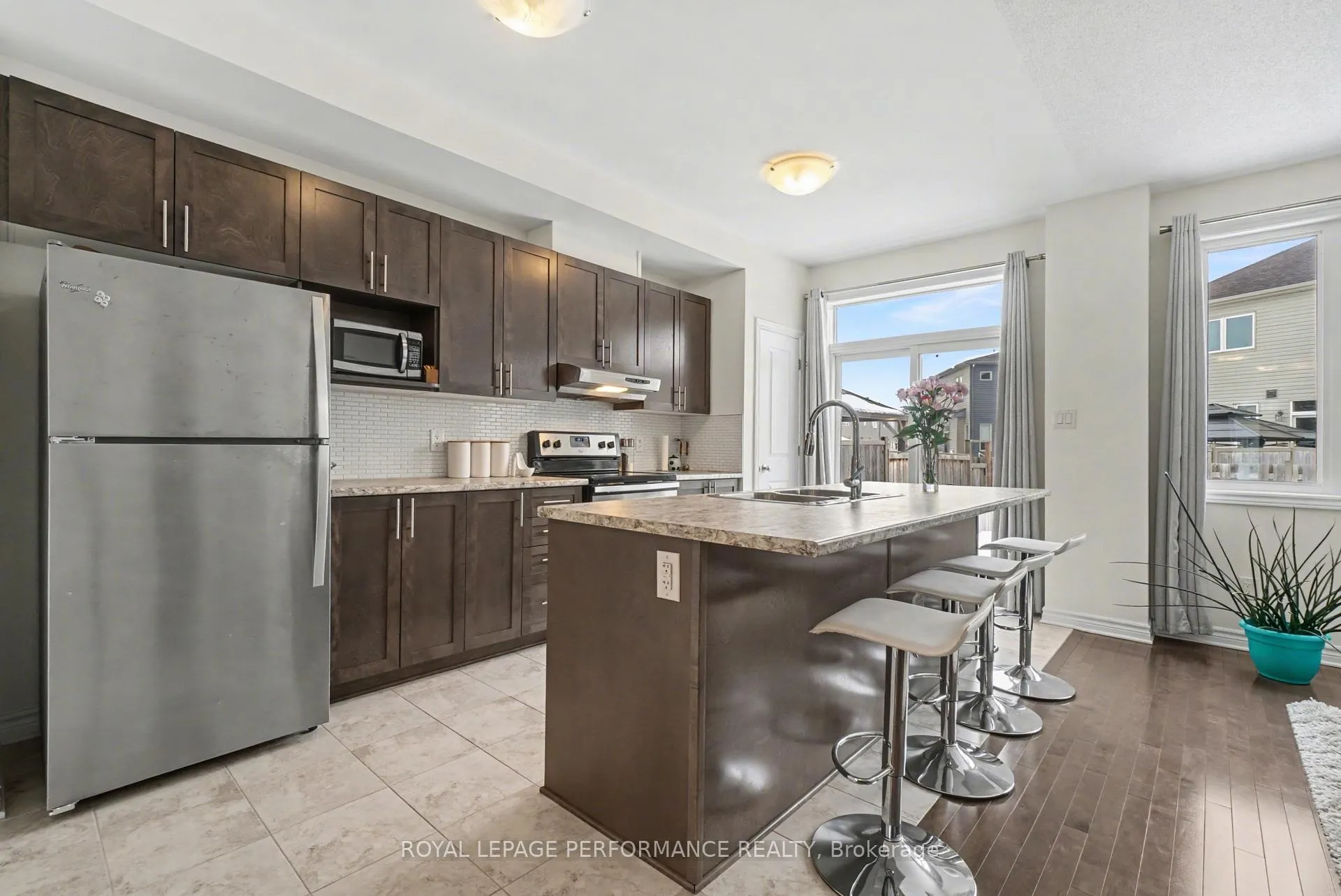 Photo 9 of 664 Des Aubepines Drive, Ottawa, Avalon West — HOMEH