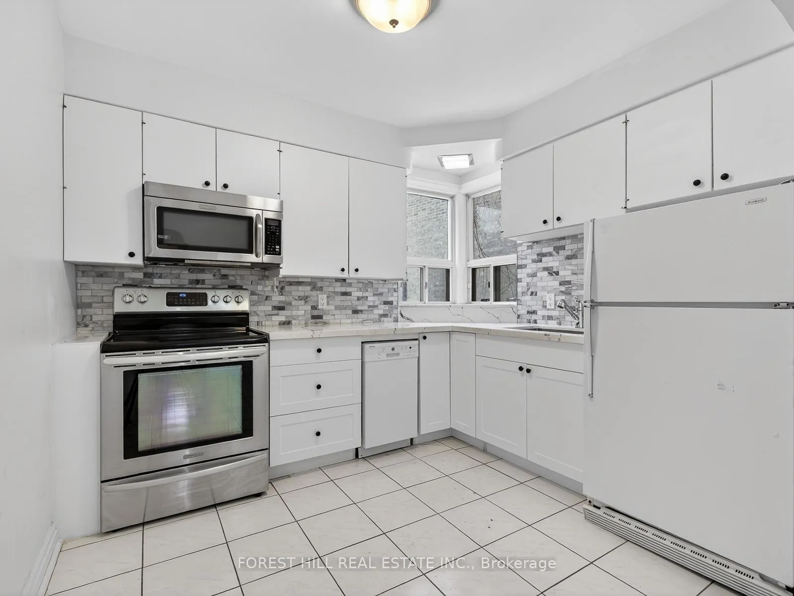 Photo 9 of 3 Westover Hill Road, Toronto, Humewood-Cedarvale — HOMEH