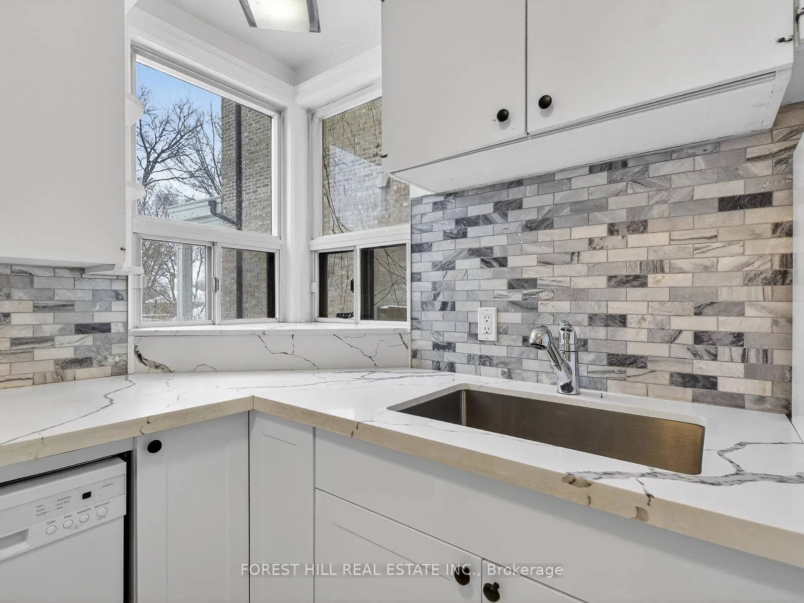 Photo 10 of 3 Westover Hill Road, Toronto, Humewood-Cedarvale — HOMEH