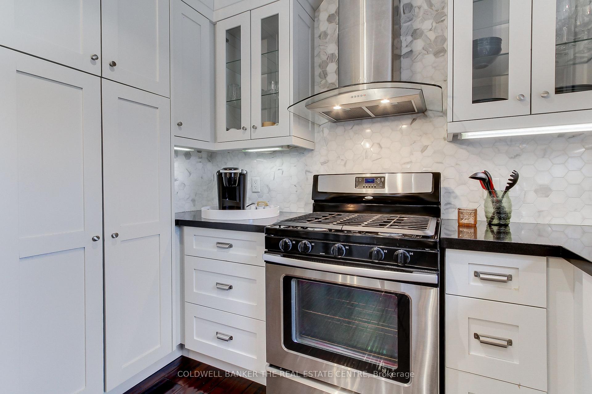 Photo 5 of Unit Upper, 696 Reid Street, Innisfil, Alcona — HOMEH