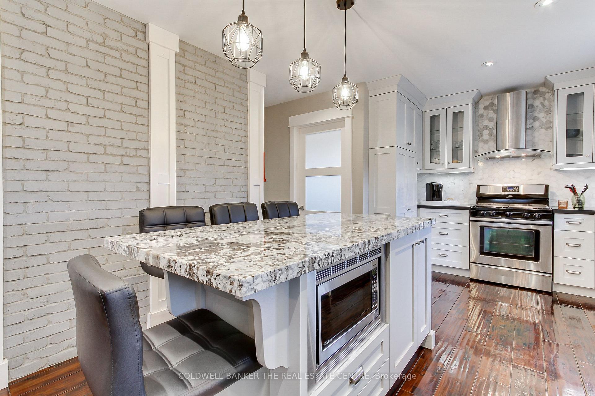 Photo 9 of Unit Upper, 696 Reid Street, Innisfil, Alcona — HOMEH