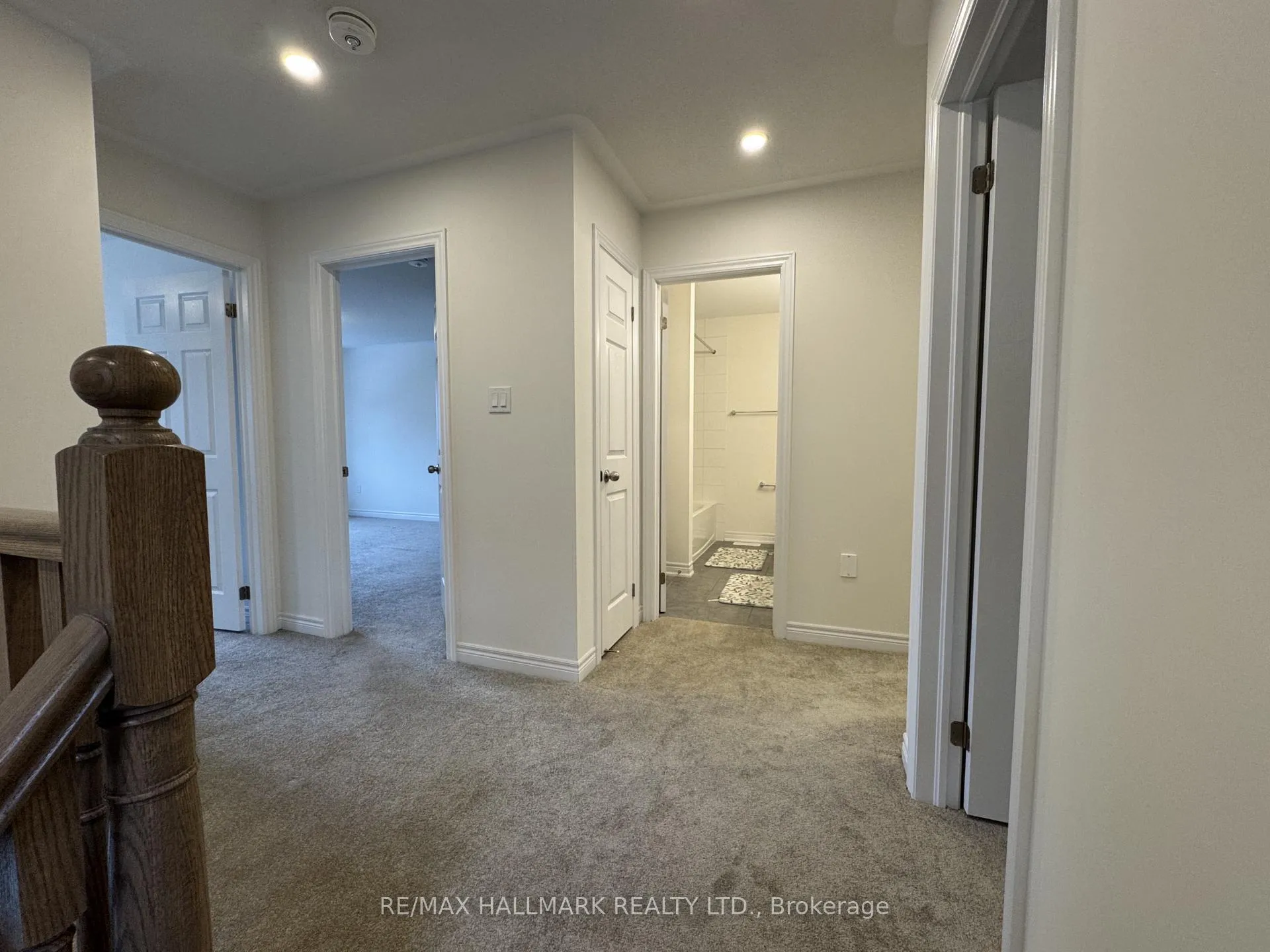 Photo 13 of 3945 Leonardo Street, Burlington, Alton — HOMEH