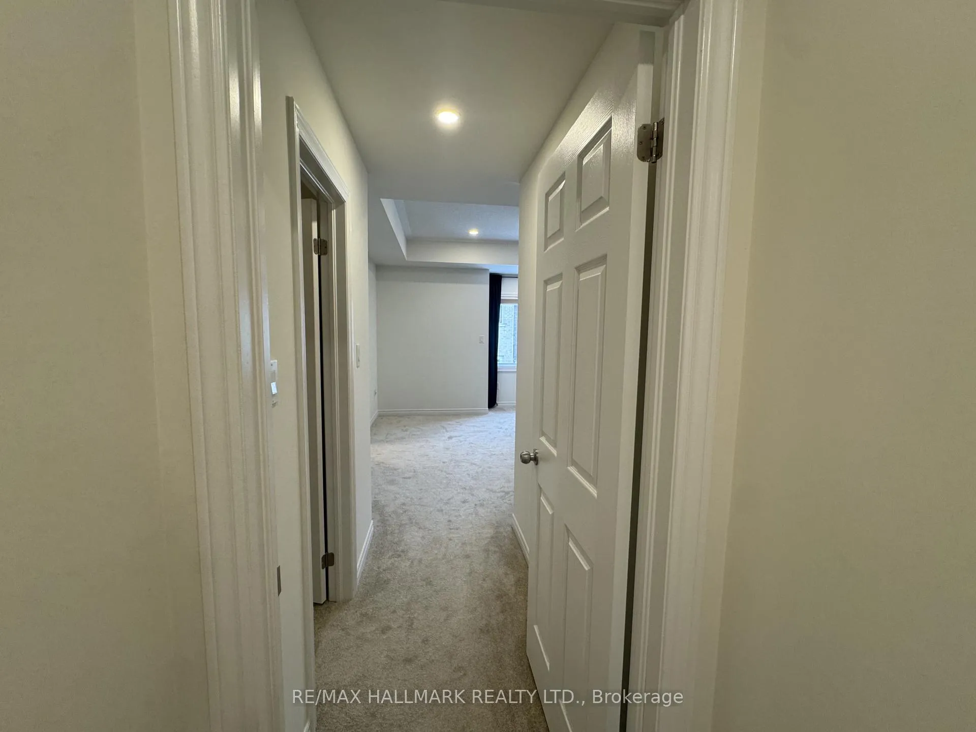 Photo 14 of 3945 Leonardo Street, Burlington, Alton — HOMEH