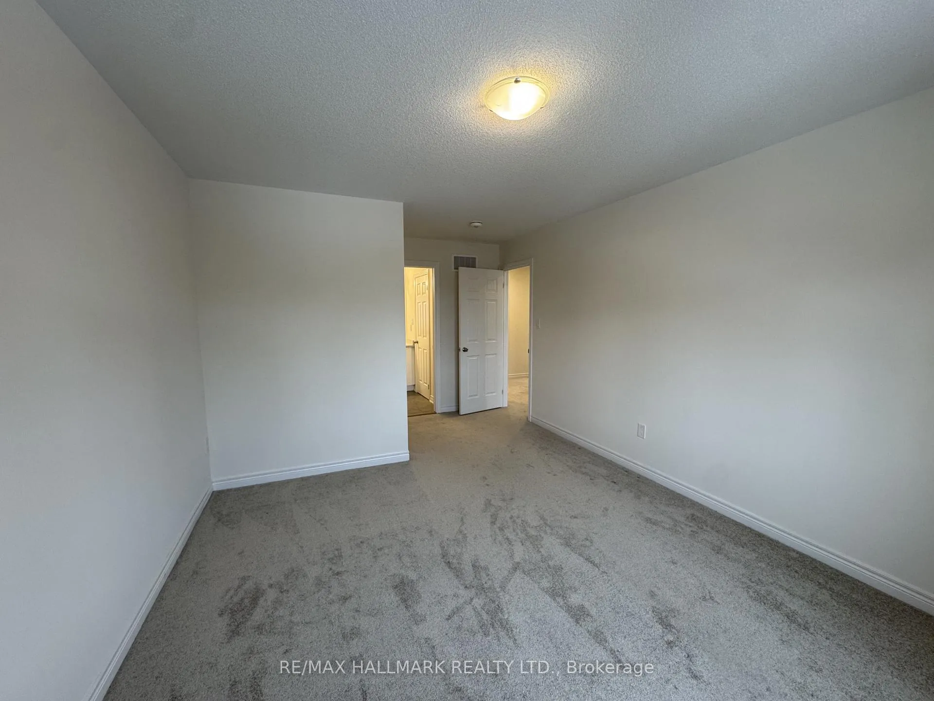 Photo 21 of 3945 Leonardo Street, Burlington, Alton — HOMEH