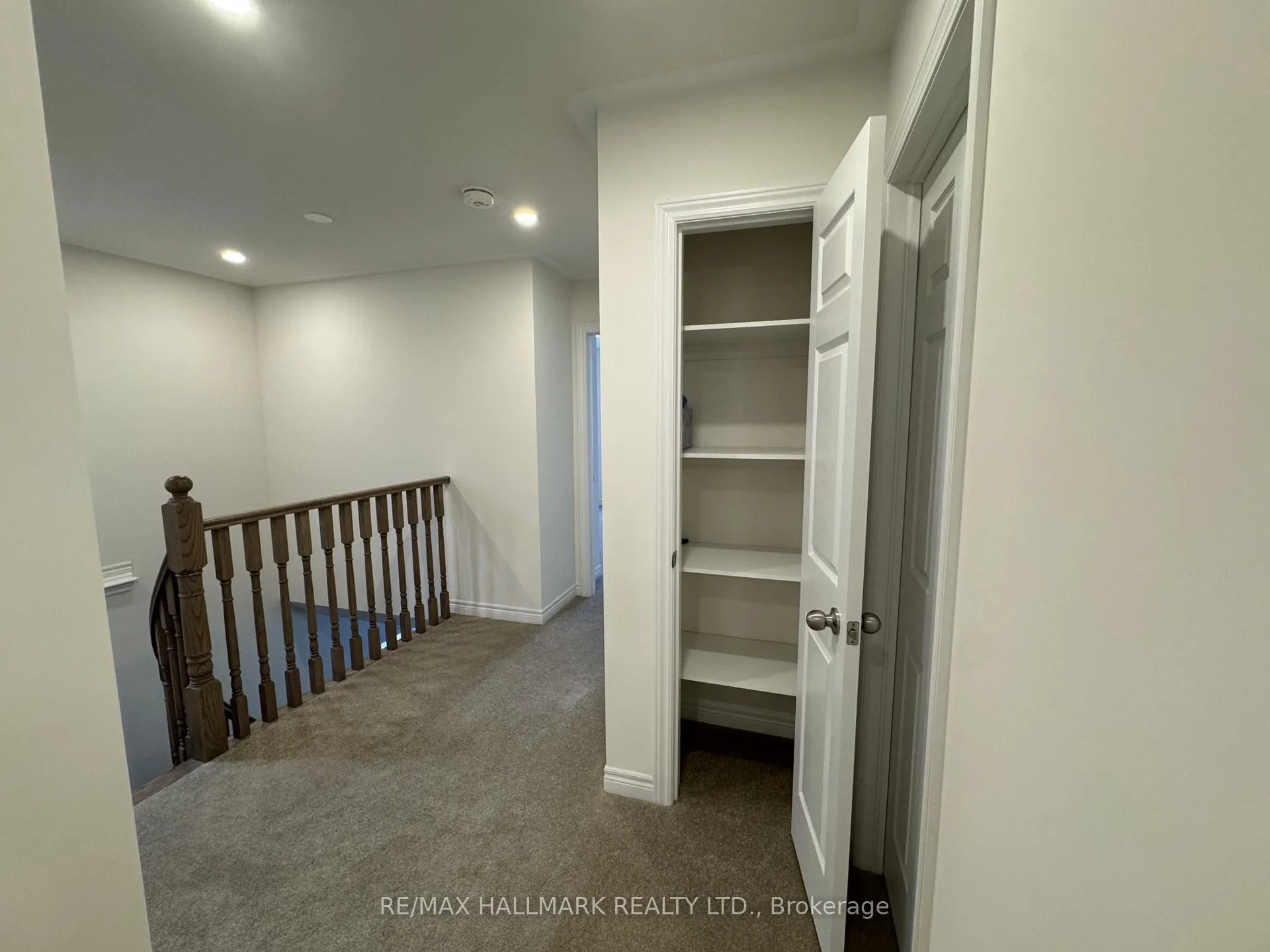 Photo 31 of 3945 Leonardo Street, Burlington, Alton — HOMEH