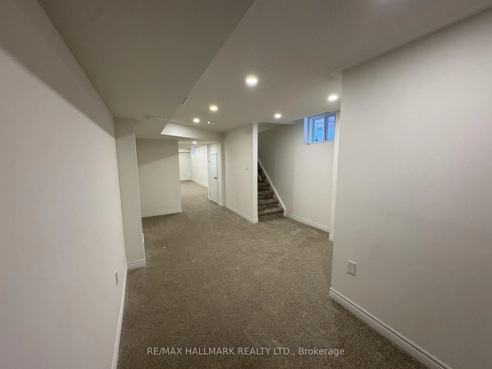 Photo 32 of 3945 Leonardo Street, Burlington, Alton — HOMEH