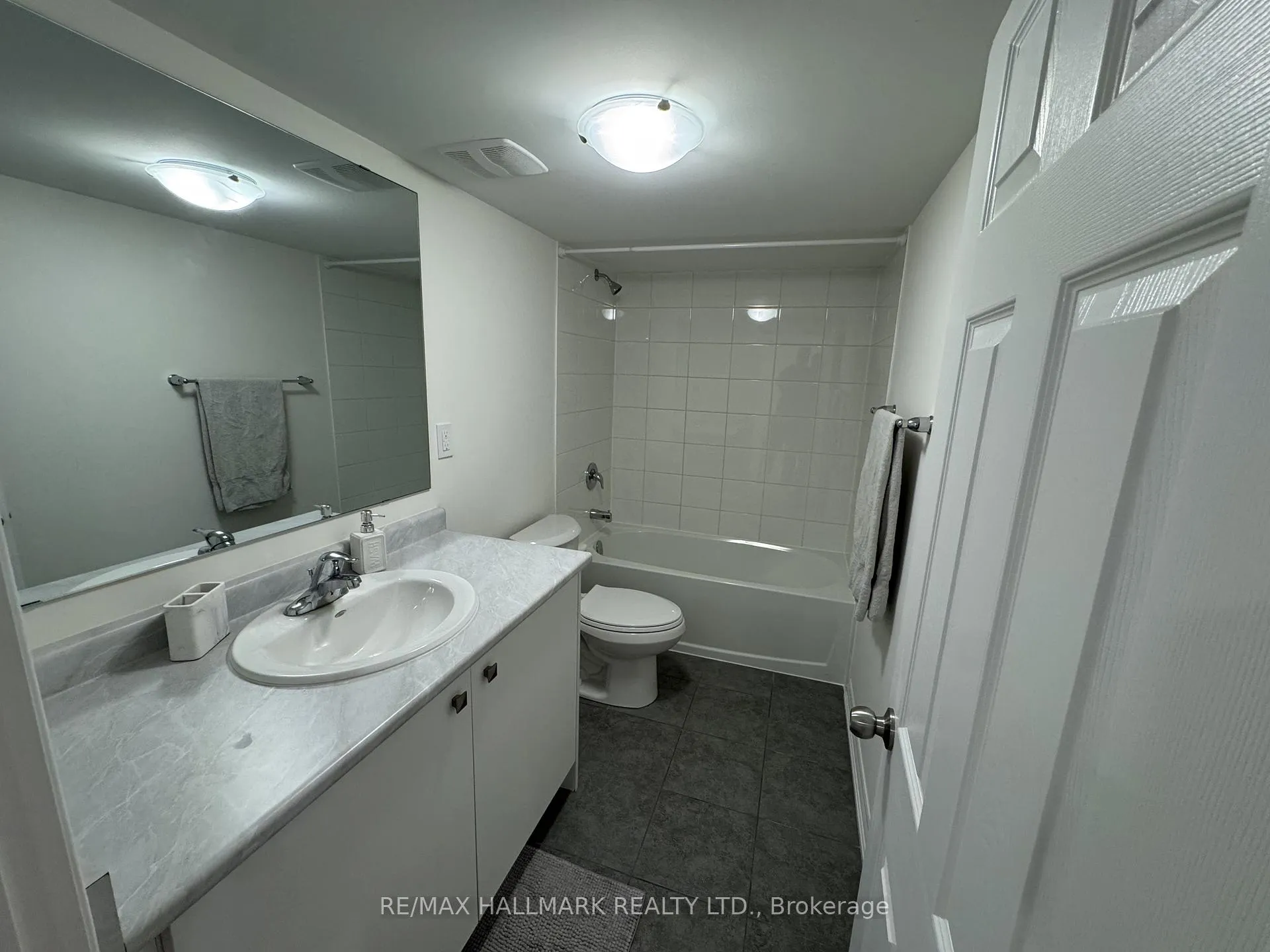 Photo 36 of 3945 Leonardo Street, Burlington, Alton — HOMEH