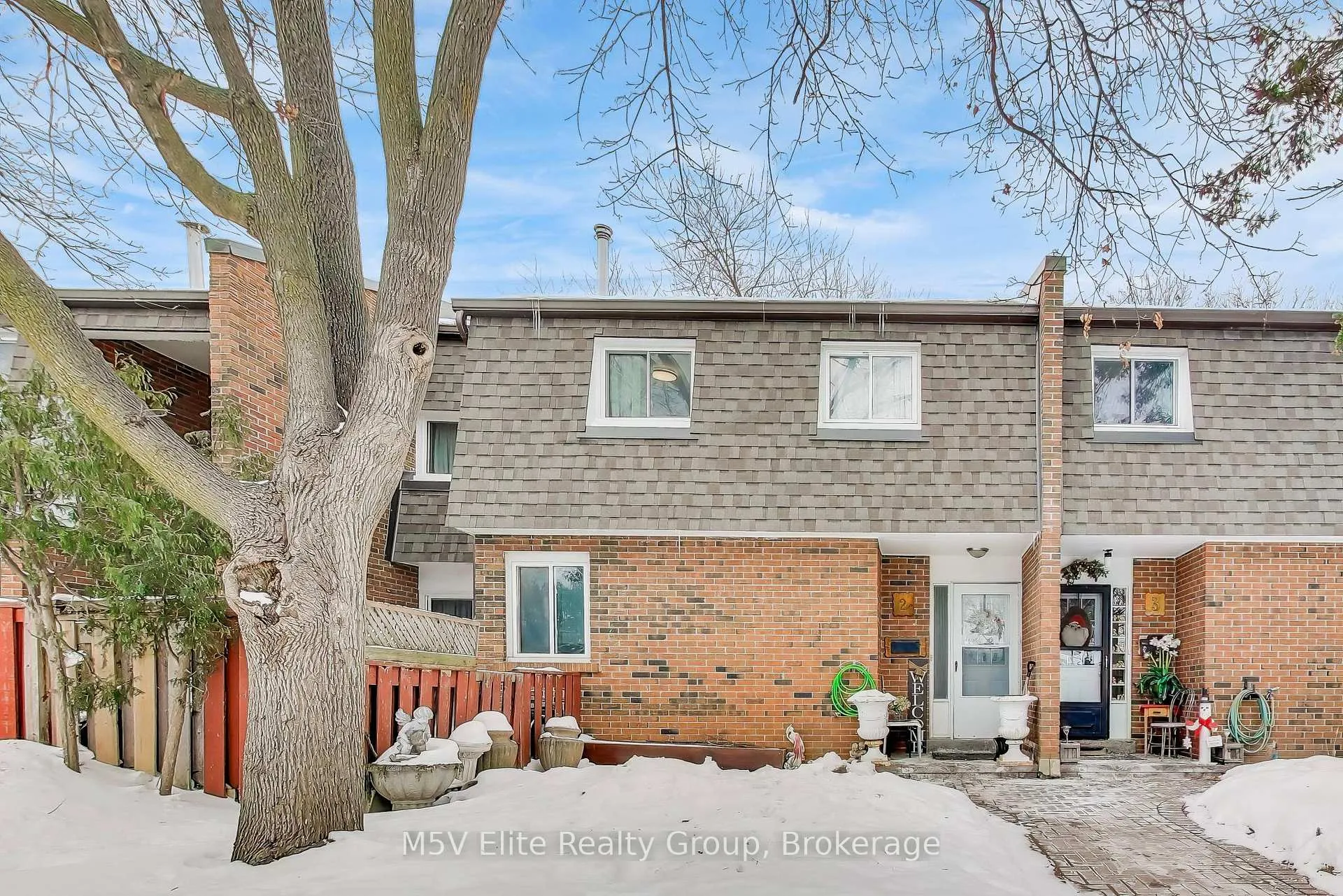 Front of Unit 2, 105 Dovedale Drive