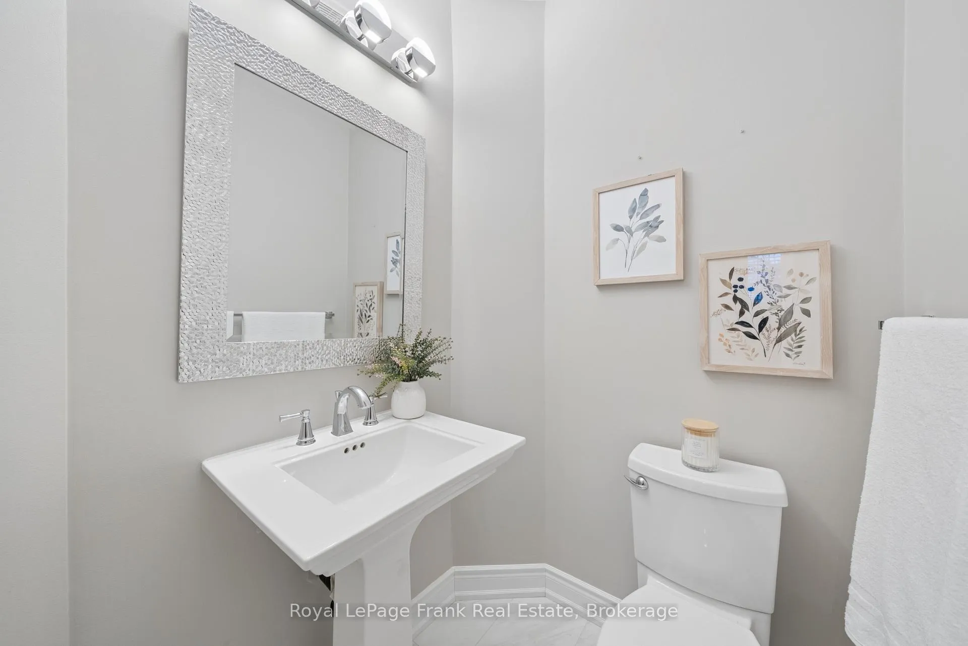Photo 9 of Unit 11, 1995 Pinegrove Avenue, Pickering, Highbush — HOMEH