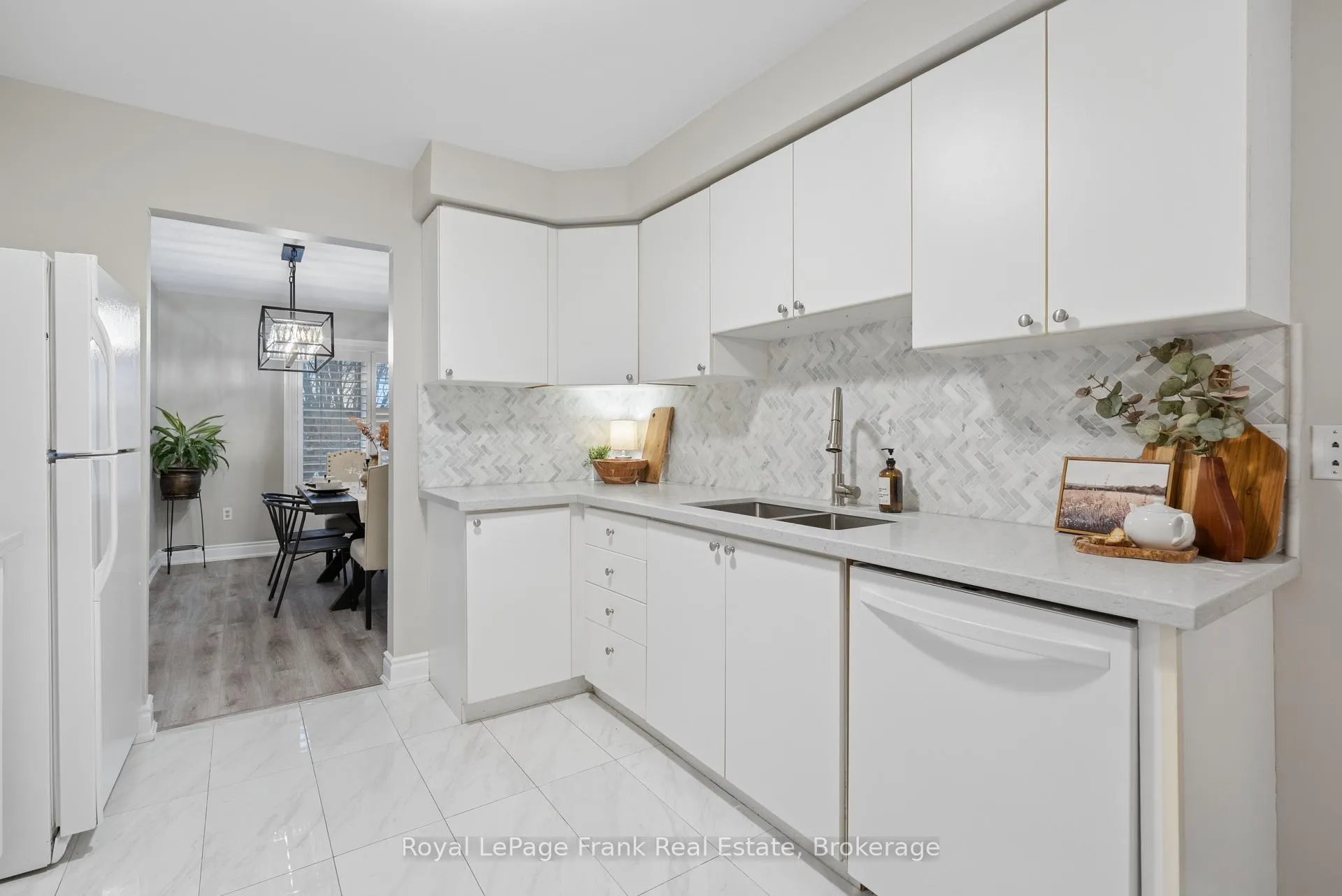 Photo 15 of Unit 11, 1995 Pinegrove Avenue, Pickering, Highbush — HOMEH