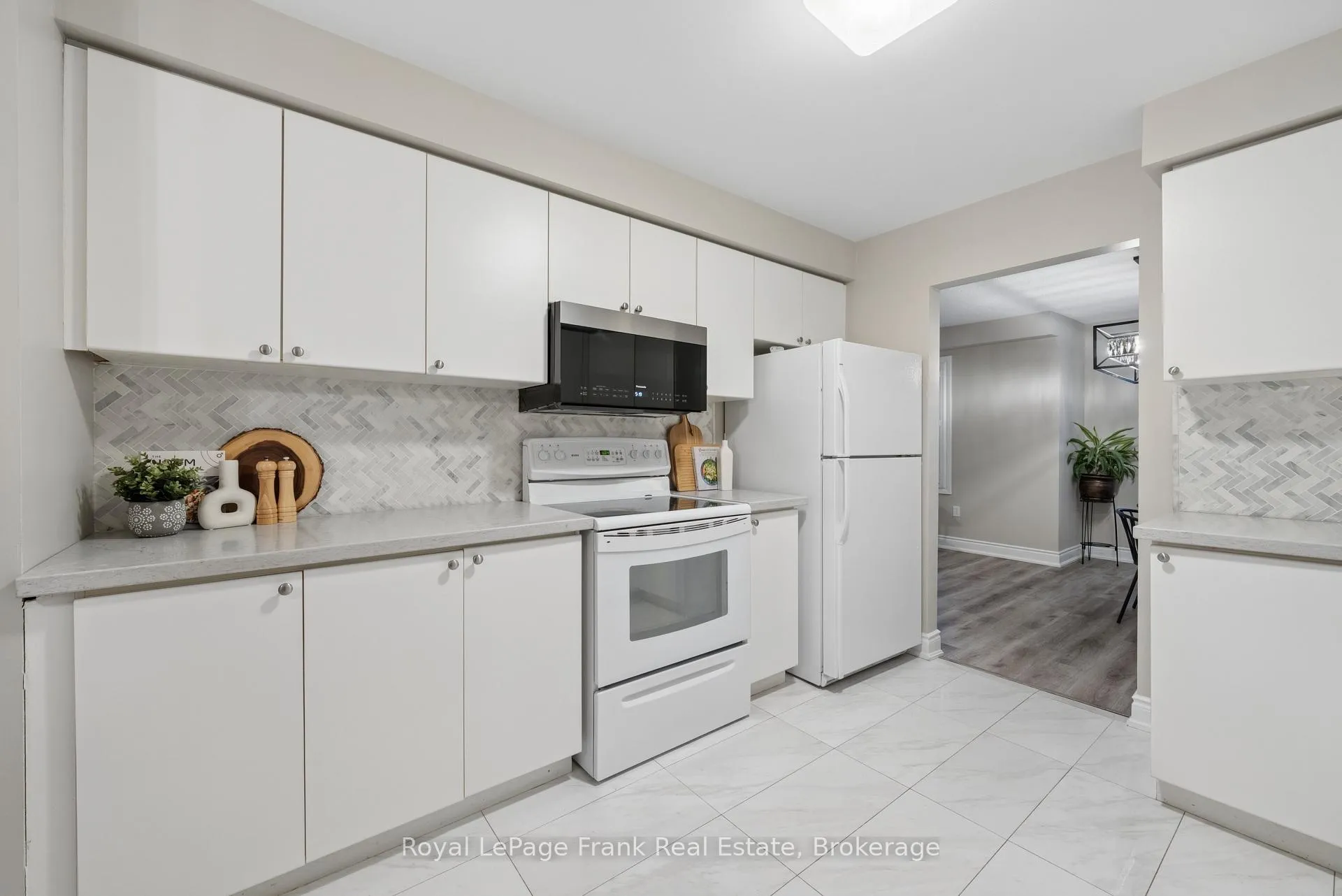 Photo 19 of Unit 11, 1995 Pinegrove Avenue, Pickering, Highbush — HOMEH