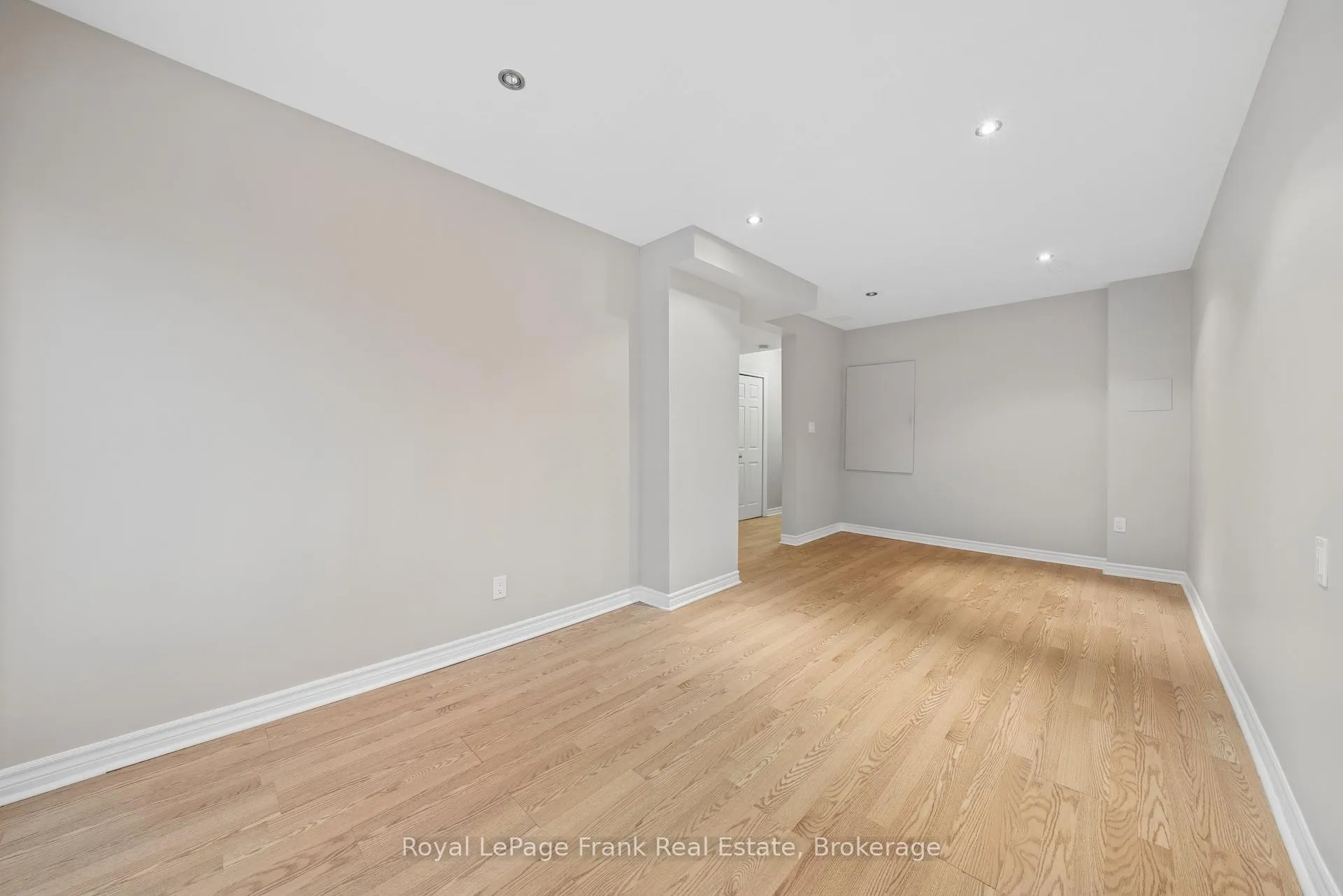 Photo 34 of Unit 11, 1995 Pinegrove Avenue, Pickering, Highbush — HOMEH