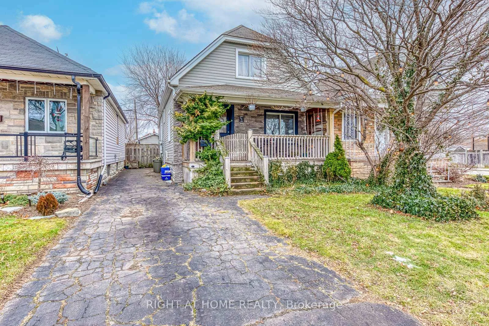 Front of 64 Wexford Avenue N