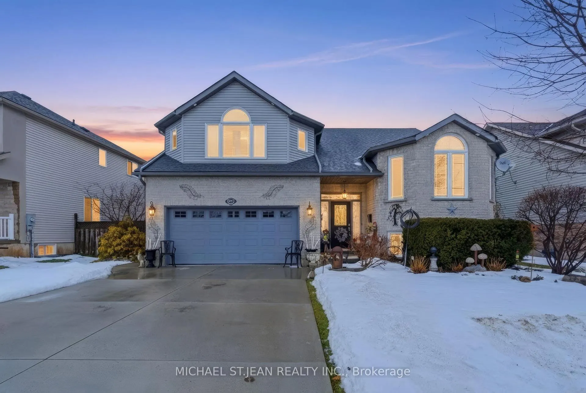 Front of 6295 Townline Road