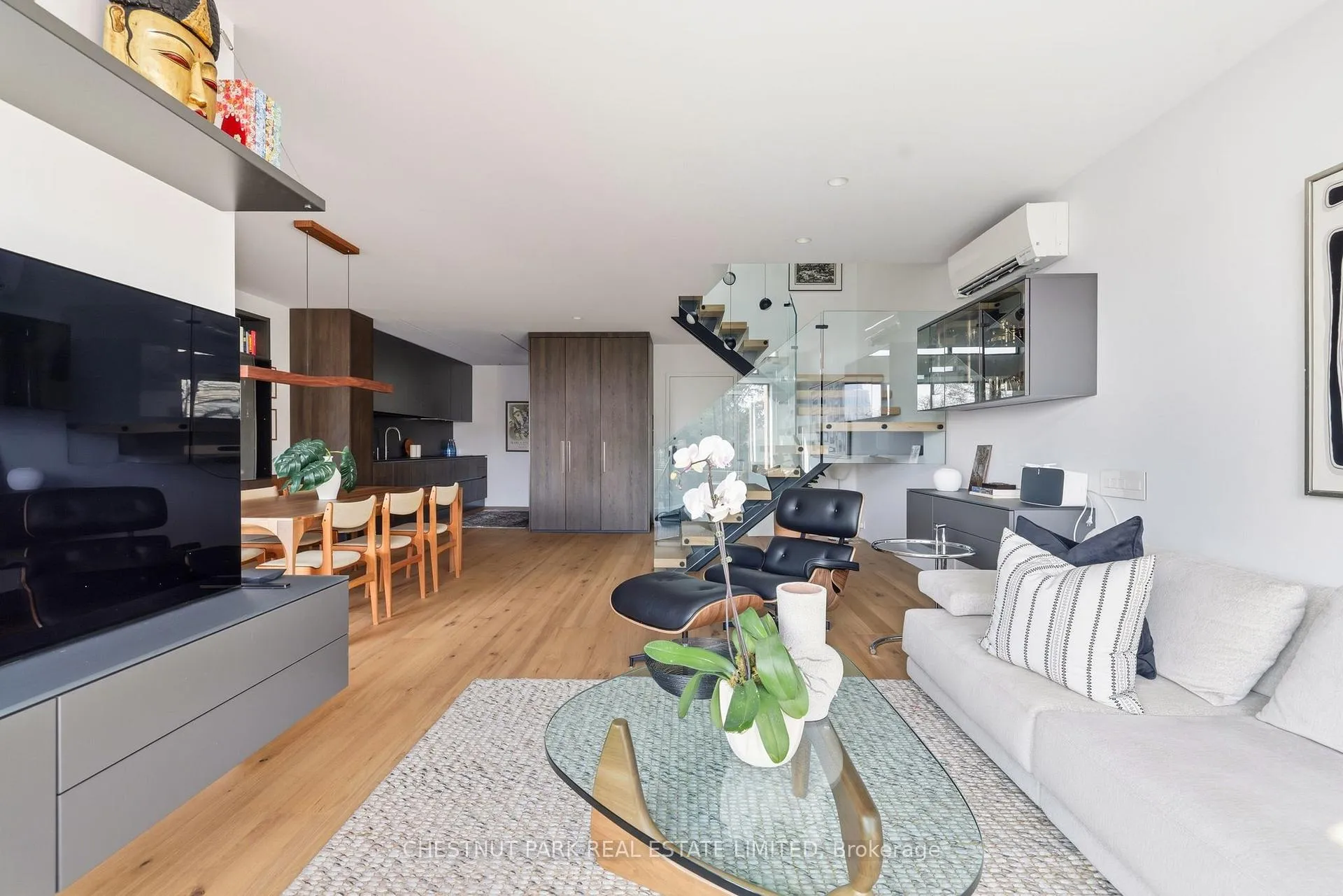 Photo 11 of Unit 327, 40 Oaklands Avenue, Toronto, Yonge-St. Clair — HOMEH