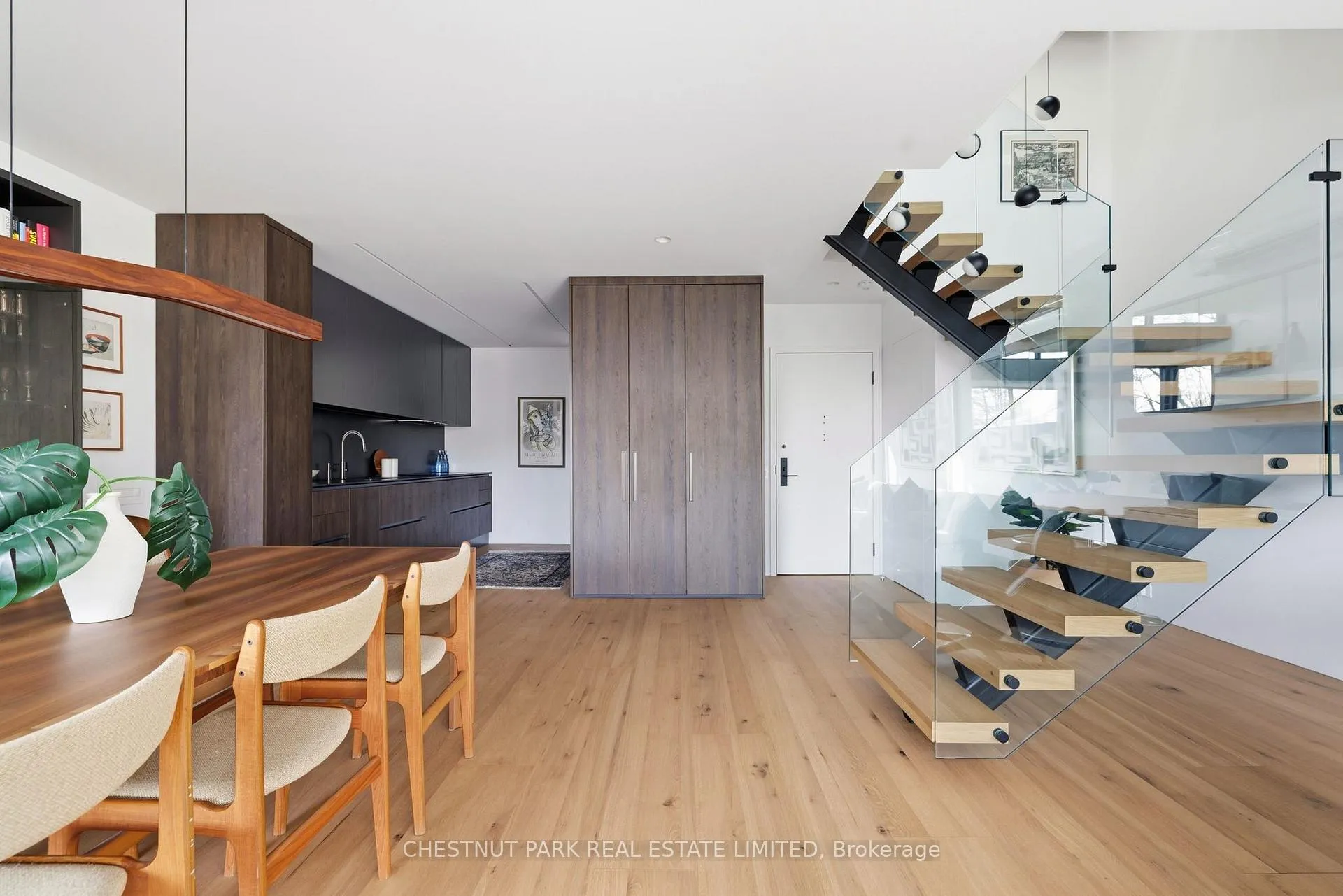 Photo 14 of Unit 327, 40 Oaklands Avenue, Toronto, Yonge-St. Clair — HOMEH