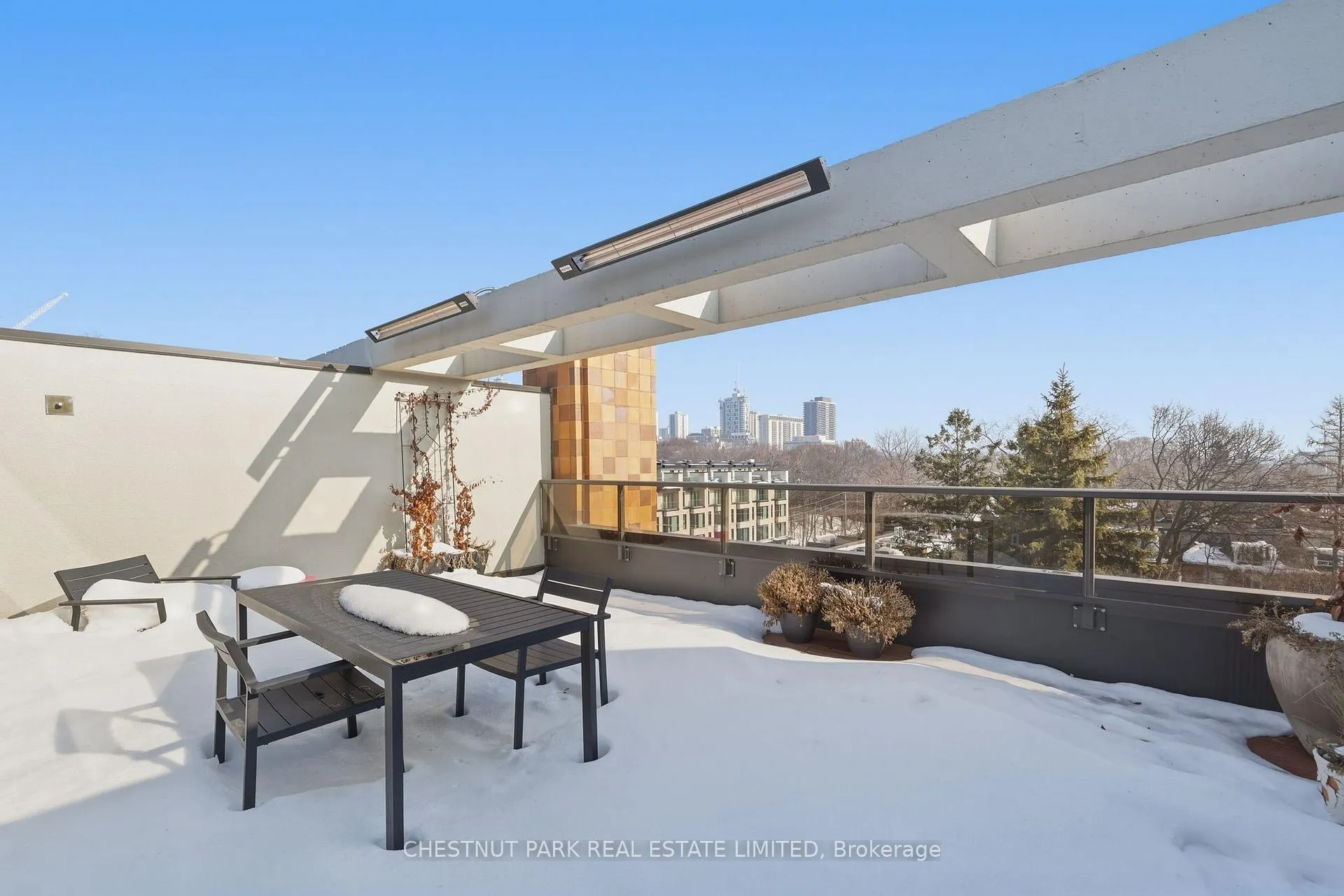 Photo 32 of Unit 327, 40 Oaklands Avenue, Toronto, Yonge-St. Clair — HOMEH