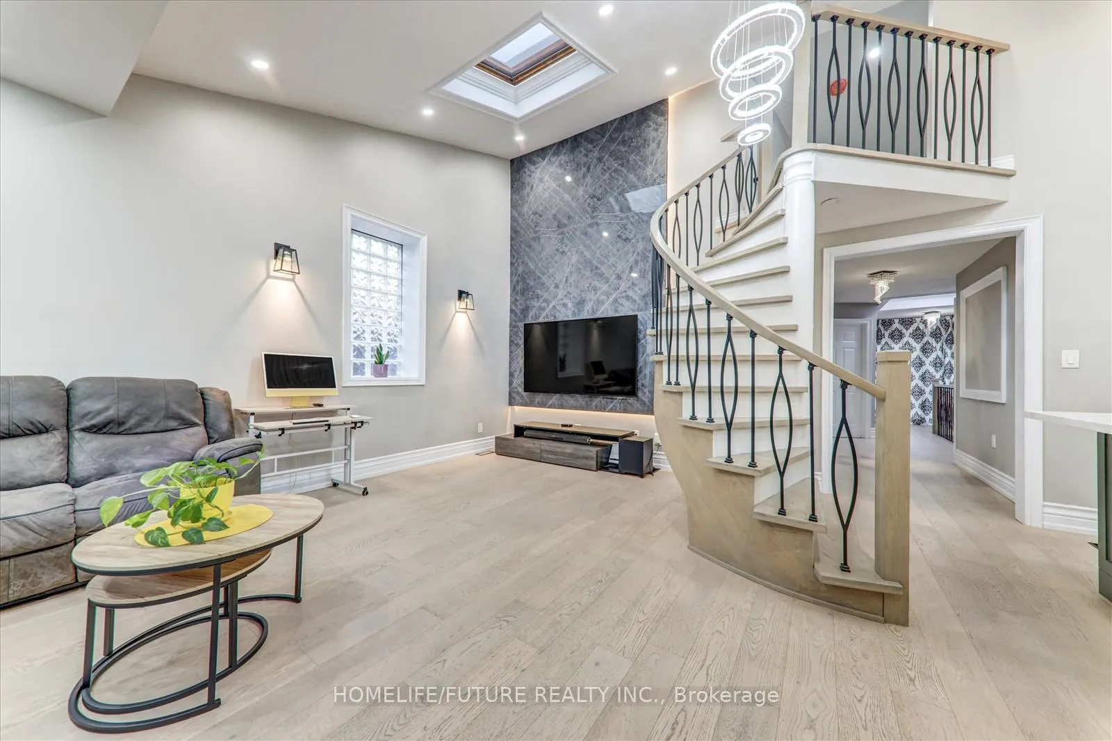 Photo 8 of 585 Wilson Road N, Oshawa, Eastdale — HOMEH