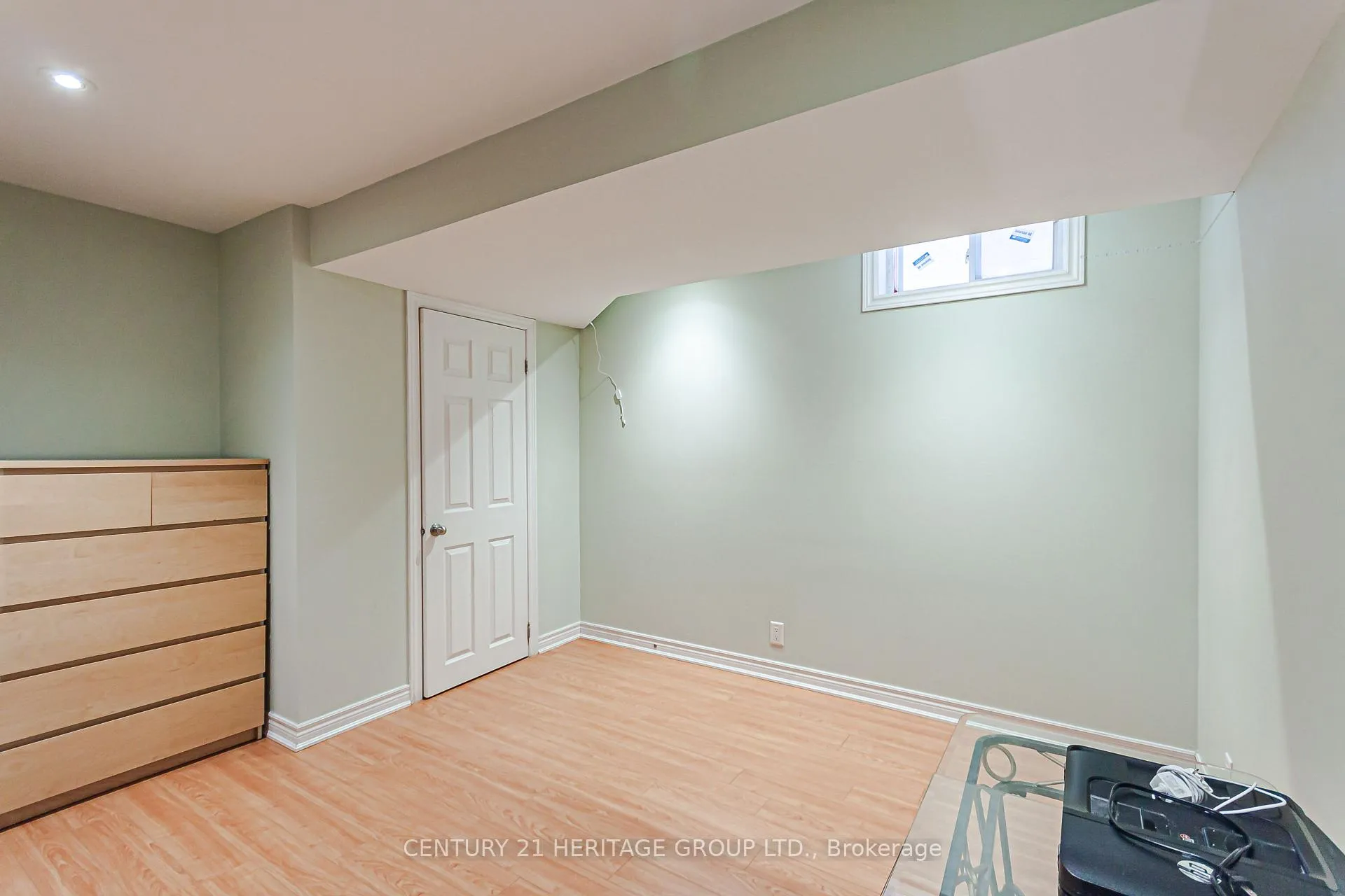 Photo 13 of 84 Maple Valley Road, Vaughan, Maple — HOMEH