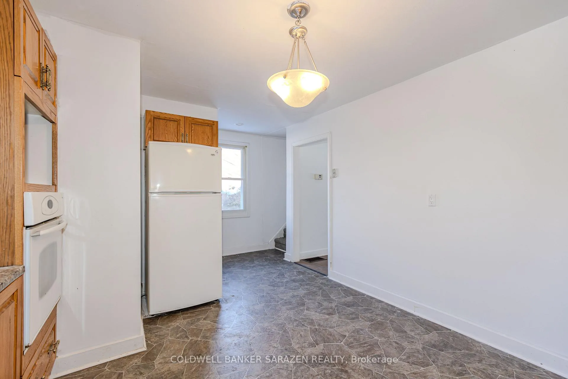 Photo 15 of 1413 Chatelain Avenue, Ottawa, Carlington — HOMEH
