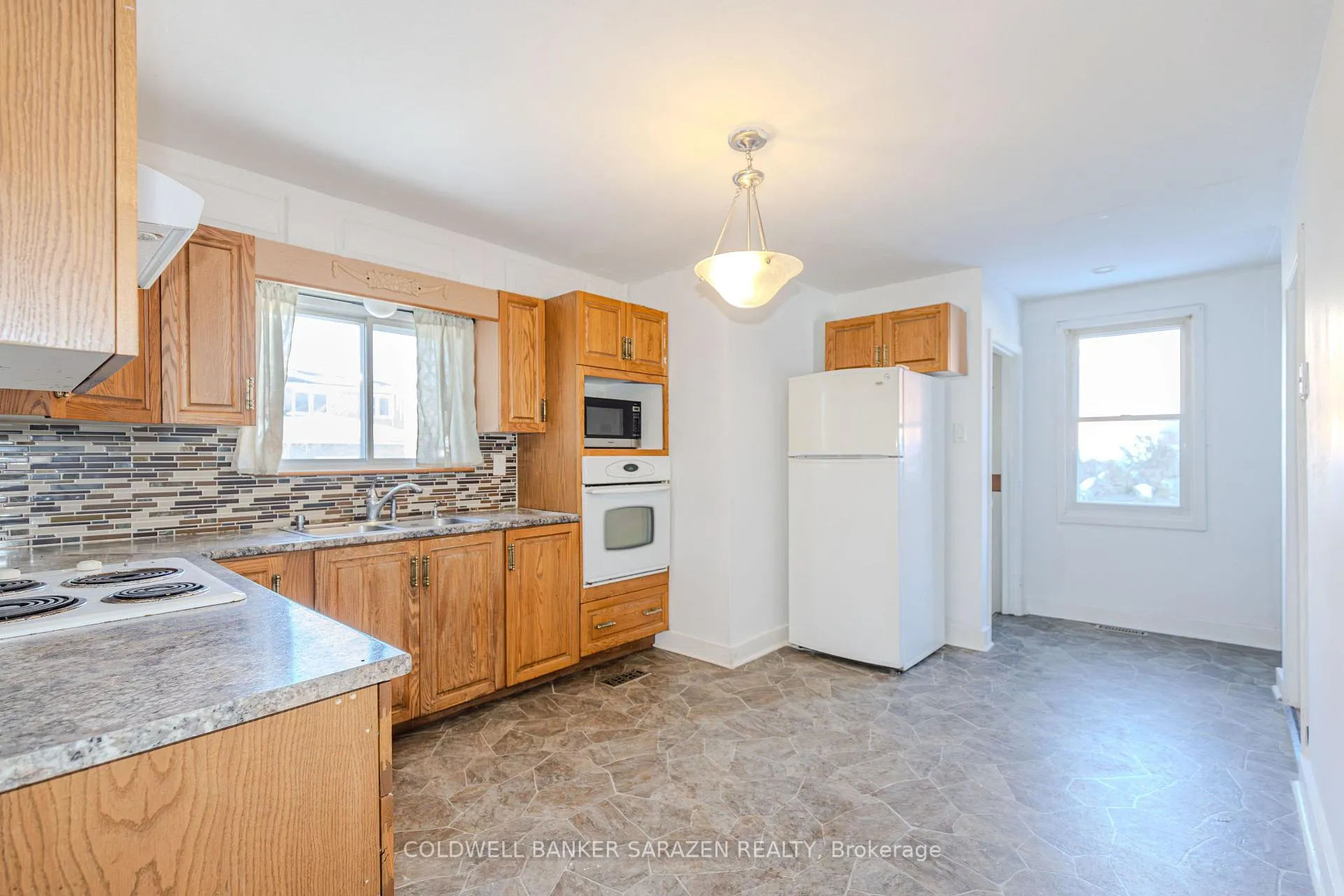 Photo 16 of 1413 Chatelain Avenue, Ottawa, Carlington — HOMEH