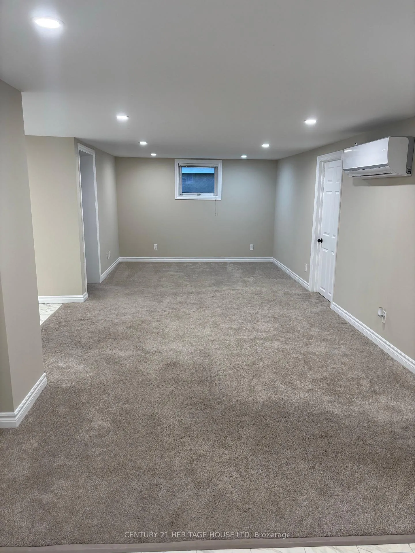 Photo 3 of 11 Barnes Street, St. Thomas — HOMEH