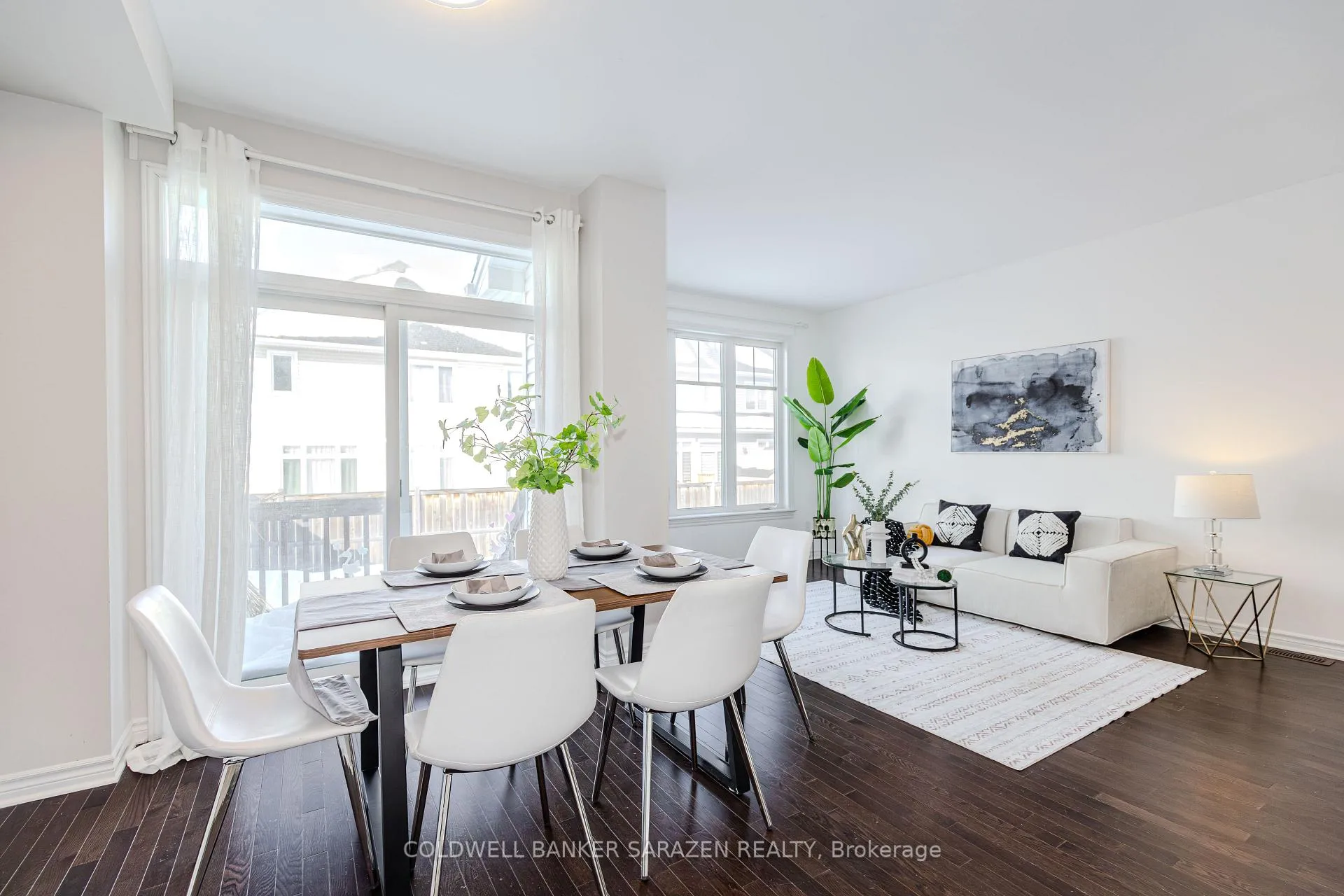 Photo 5 of 547 Jackdaw Avenue, Ottawa, Barrhaven - Half Moon Bay — HOMEH