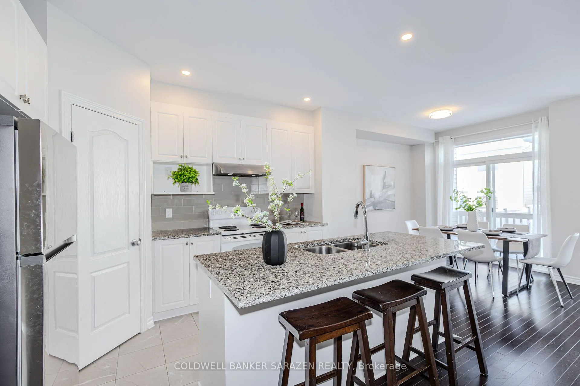 Photo 10 of 547 Jackdaw Avenue, Ottawa, Barrhaven - Half Moon Bay — HOMEH