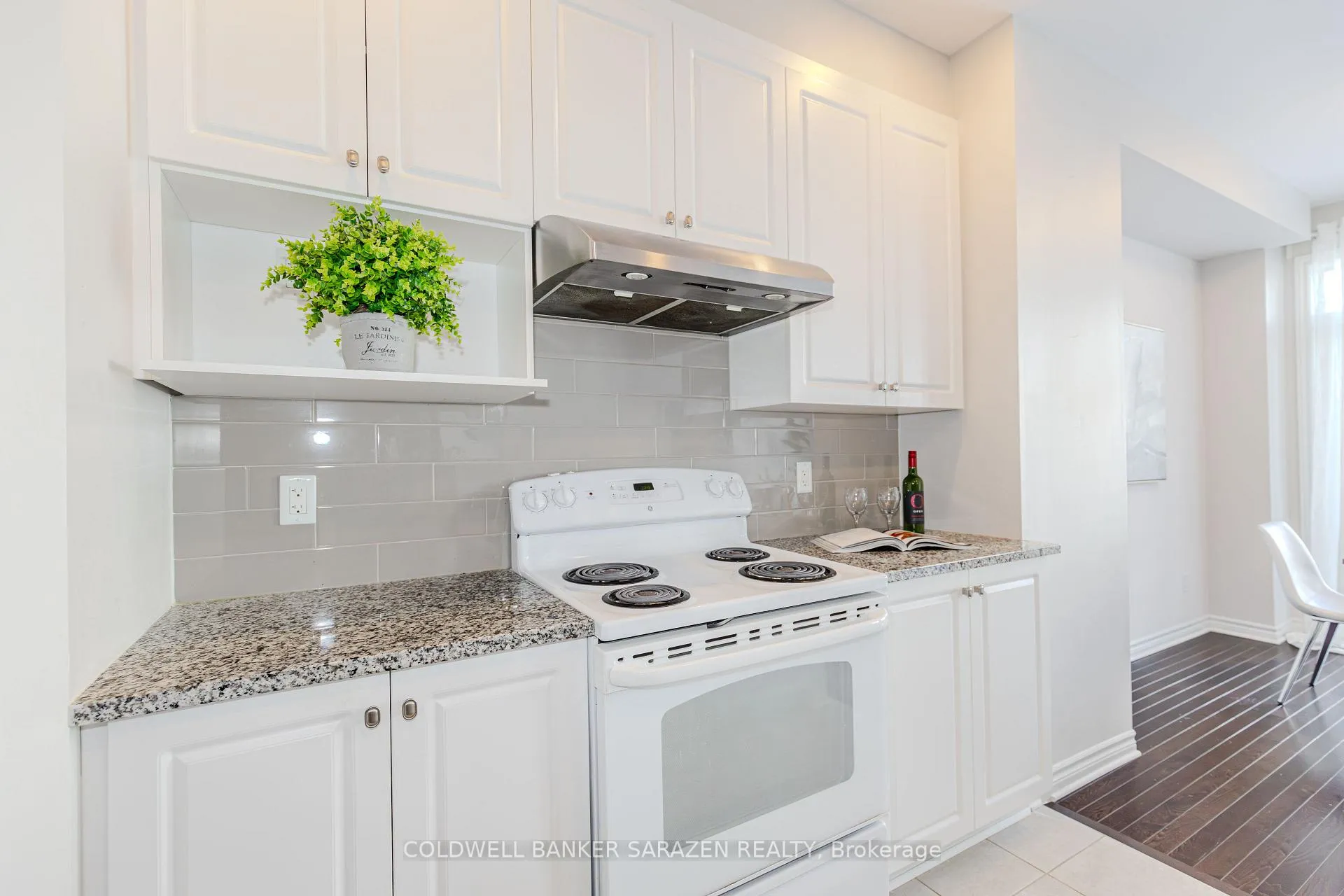 Photo 16 of 547 Jackdaw Avenue, Ottawa, Barrhaven - Half Moon Bay — HOMEH