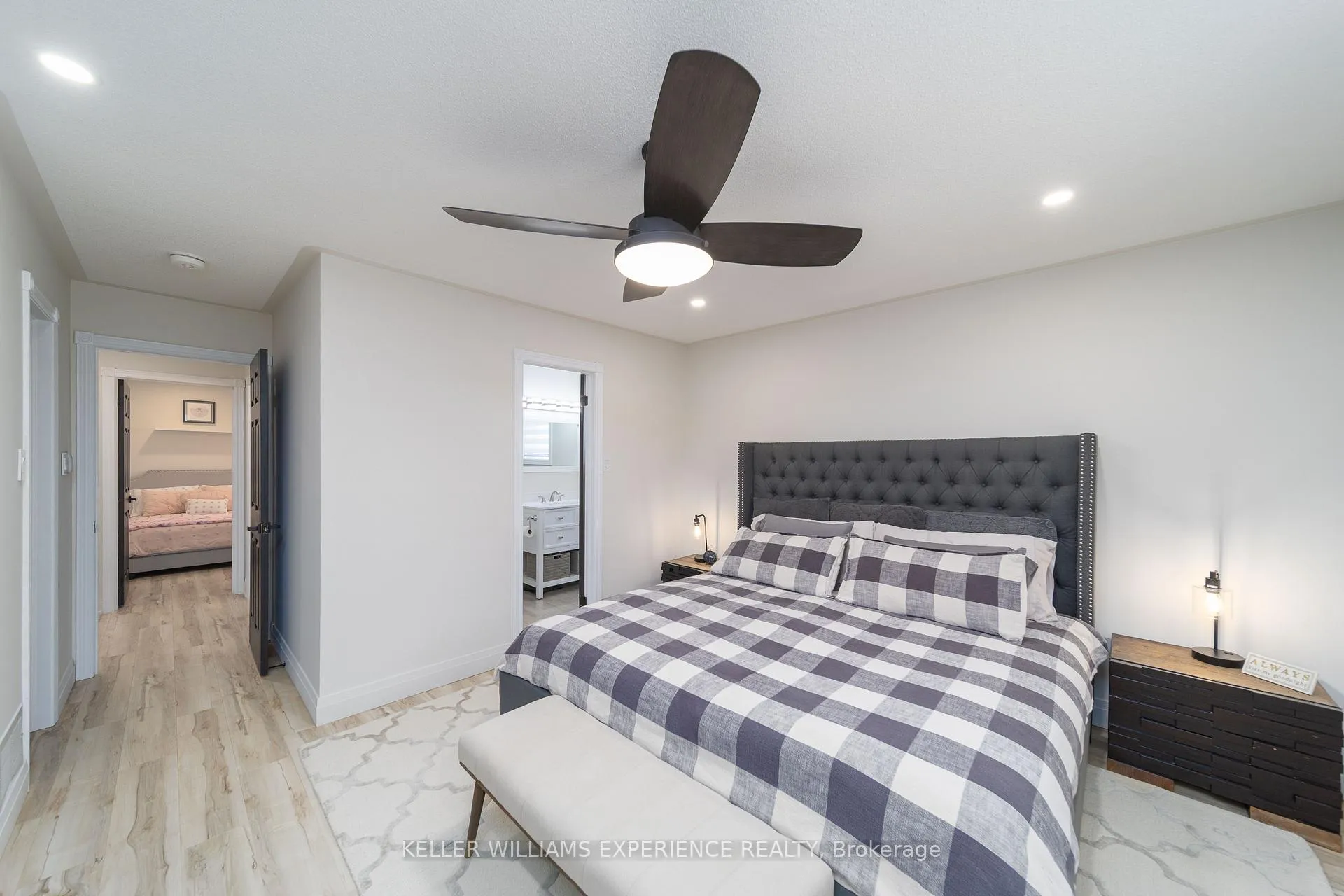 Photo 14 of 61 Silver Maple Crescent, Barrie, Holly — HOMEH